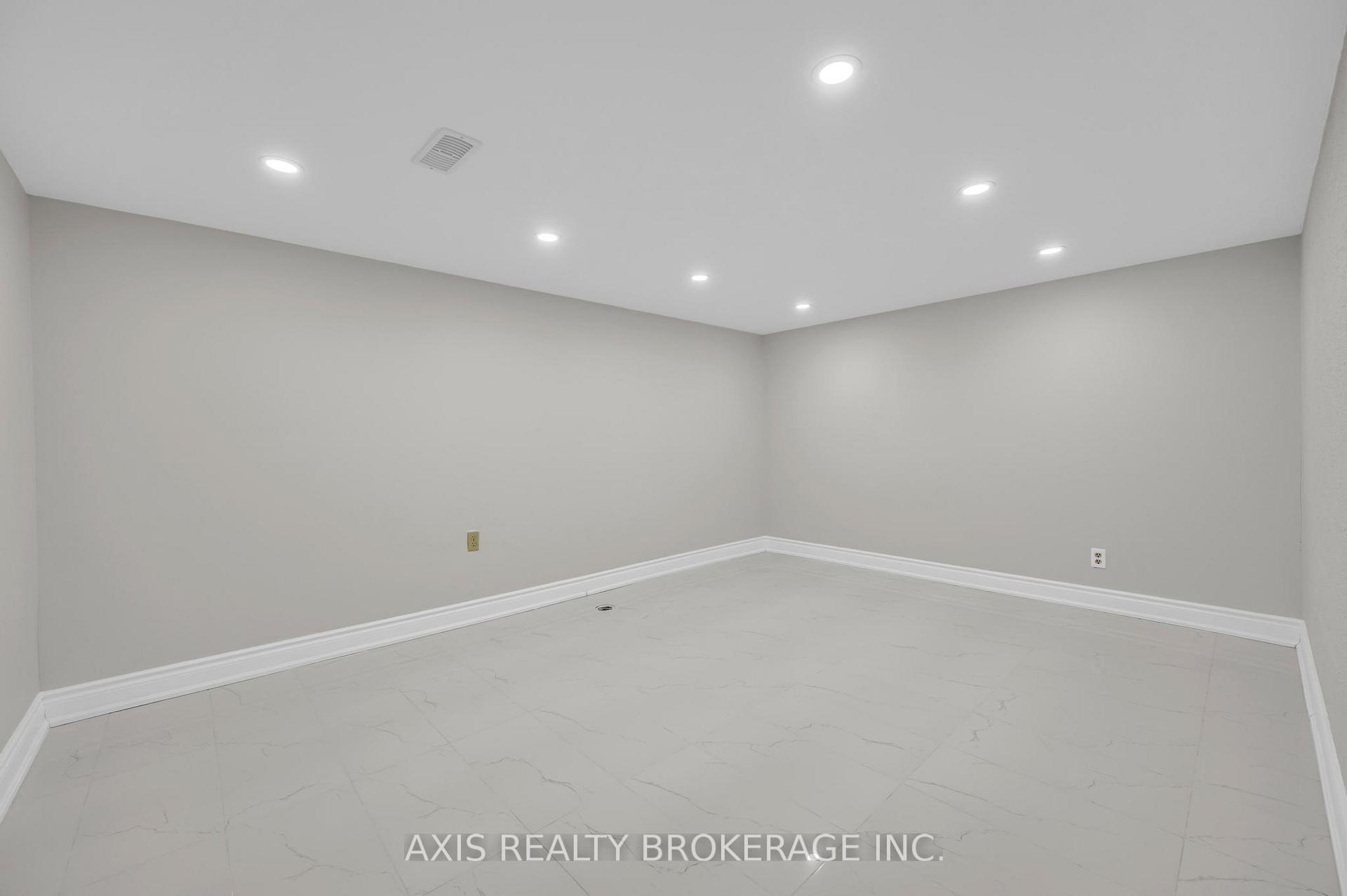 Photo 84 of Unit 79, 121 University Avenue E, Waterloo — HOMEH