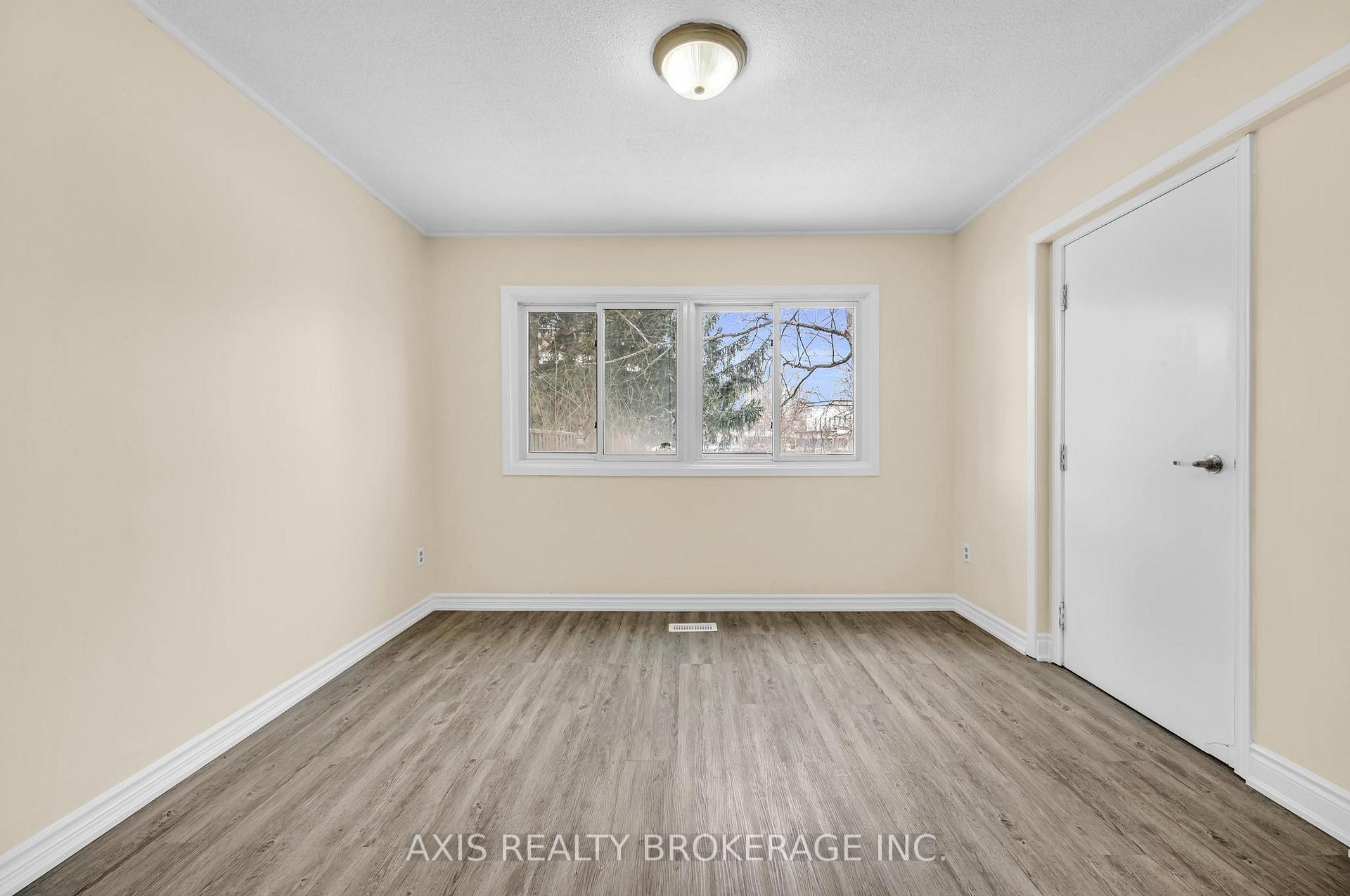 Photo 16 of Unit 79, 121 University Avenue E, Waterloo — HOMEH