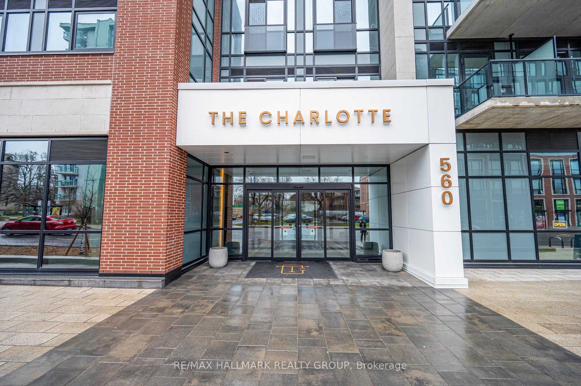 Front of Unit 514, 560 Rideau Street N