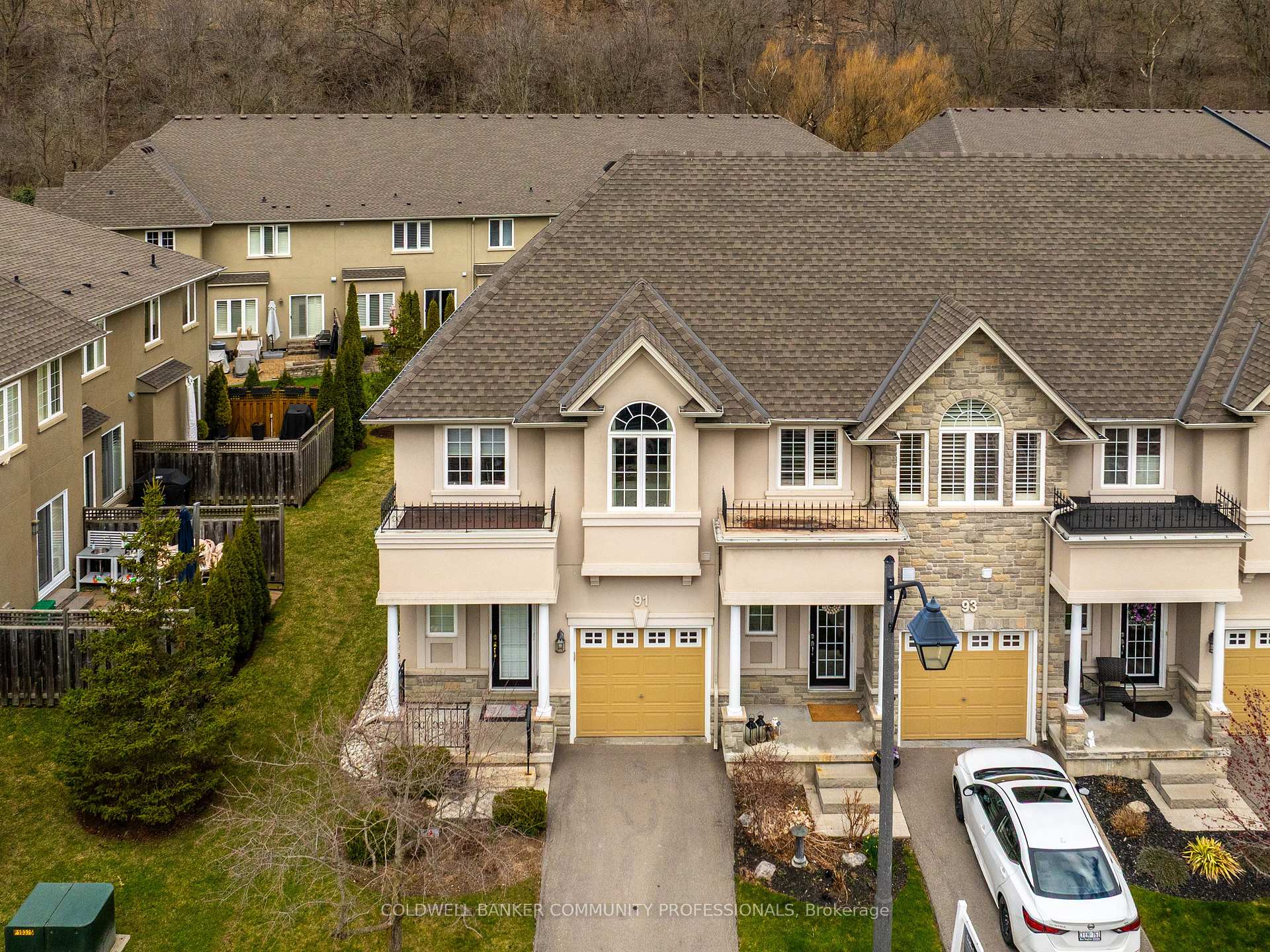 Photo 2 of 91 Forest Valley Crescent, Hamilton, Dundas — HOMEH