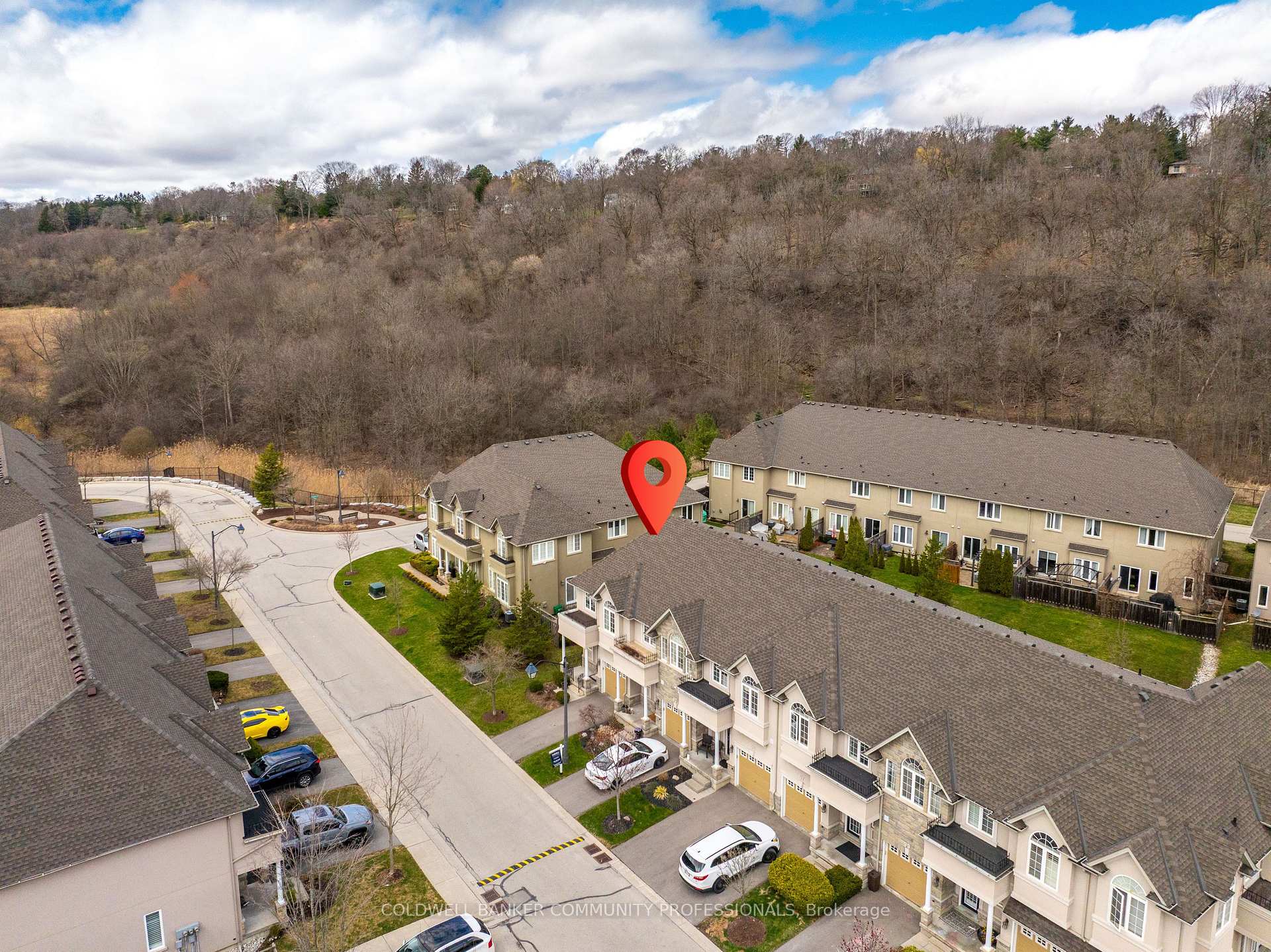 Photo 5 of 91 Forest Valley Crescent, Hamilton, Dundas — HOMEH