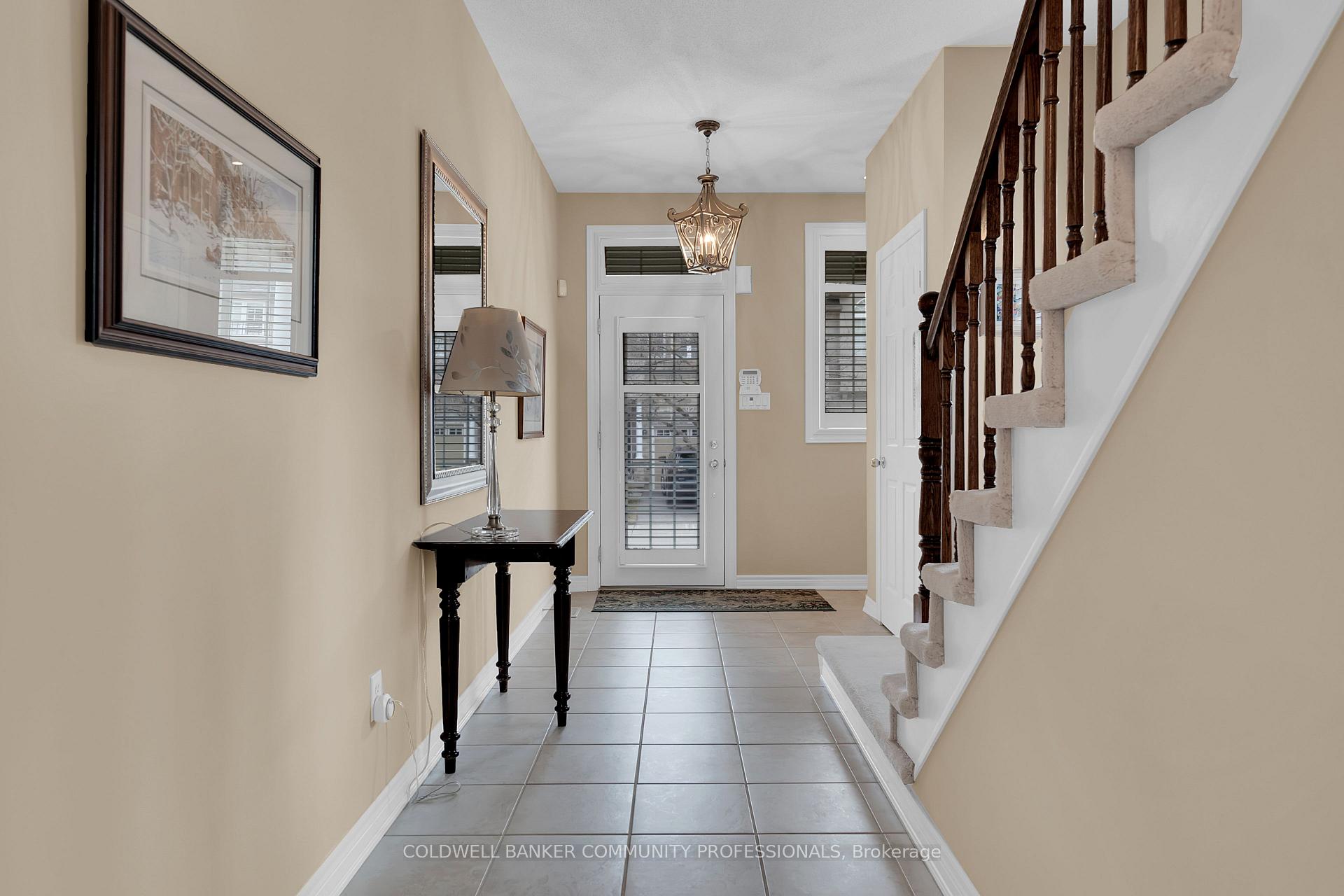 Photo 9 of 91 Forest Valley Crescent, Hamilton, Dundas — HOMEH
