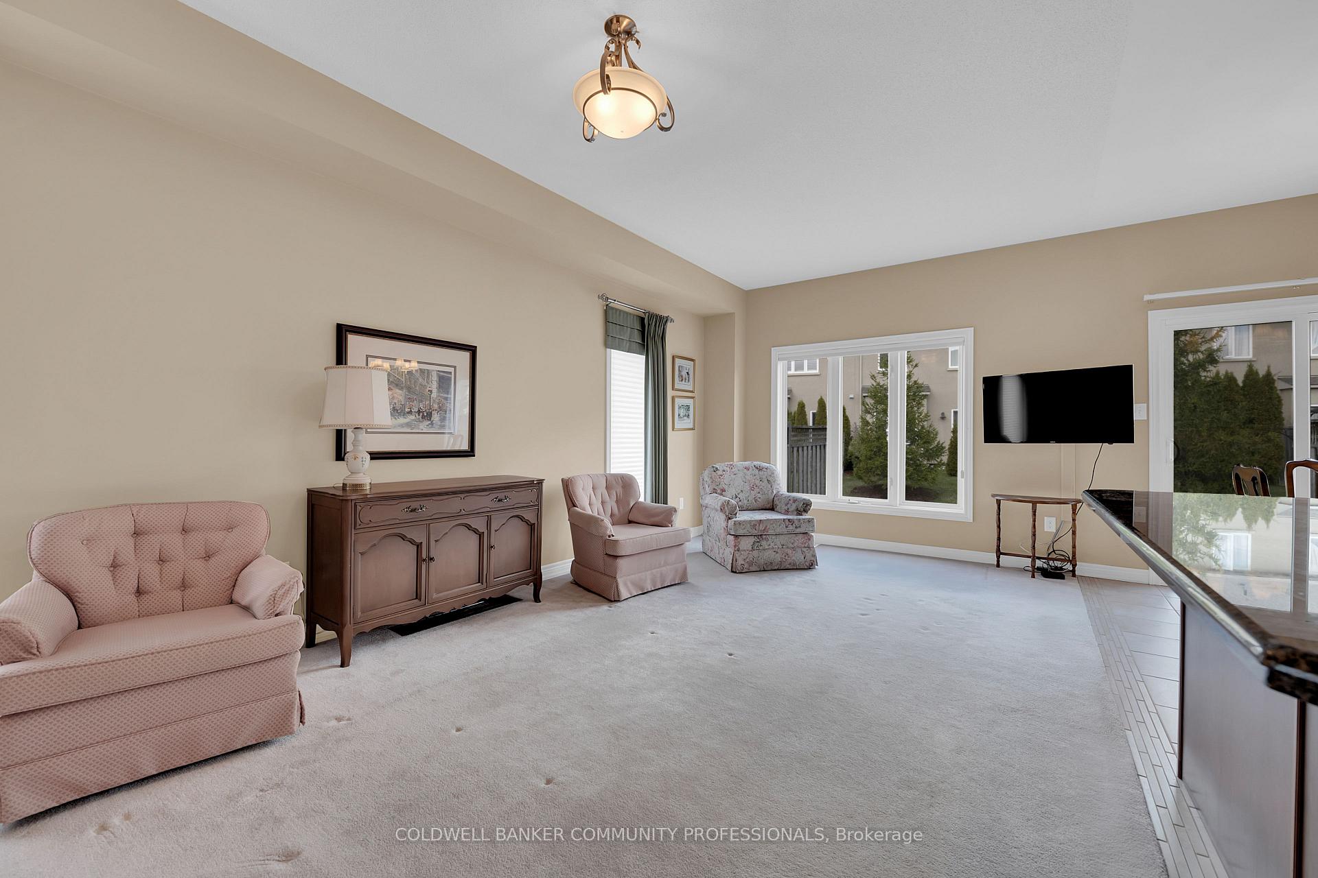 Photo 14 of 91 Forest Valley Crescent, Hamilton, Dundas — HOMEH