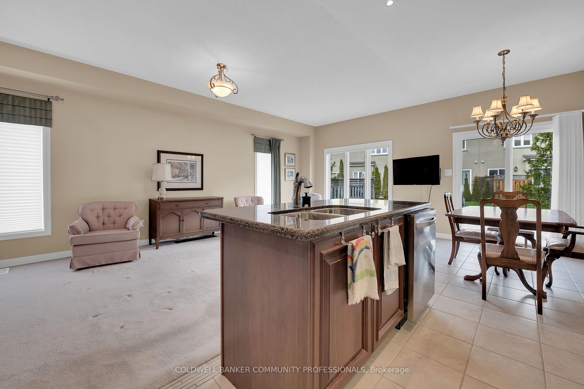 Photo 16 of 91 Forest Valley Crescent, Hamilton, Dundas — HOMEH