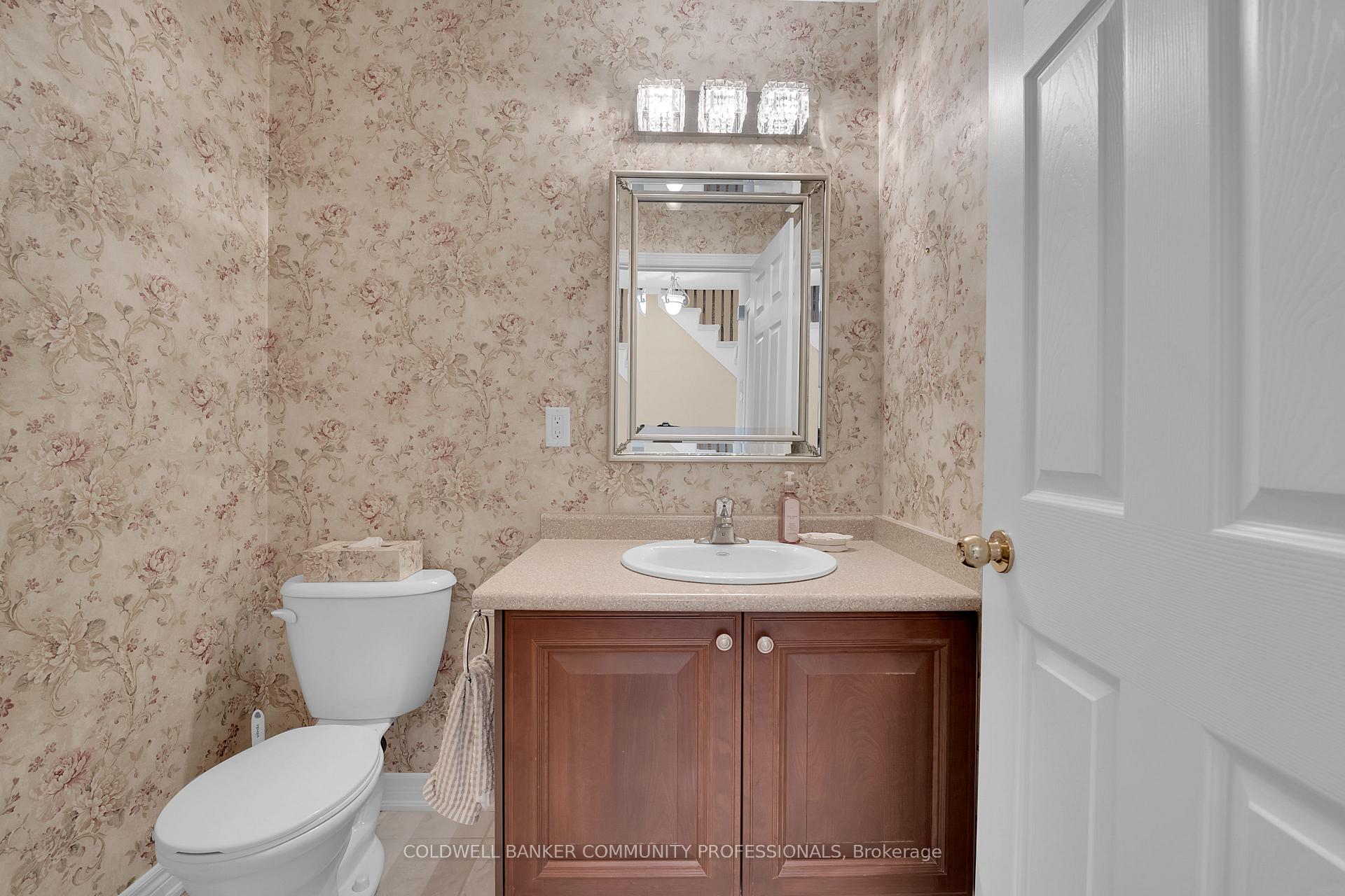 Photo 17 of 91 Forest Valley Crescent, Hamilton, Dundas — HOMEH