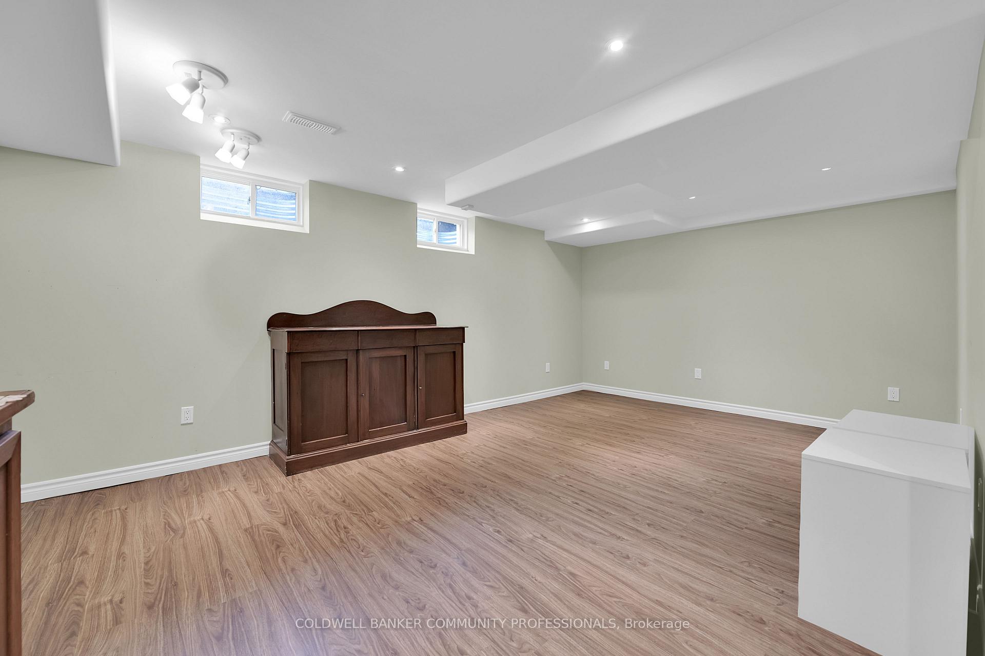 Photo 30 of 91 Forest Valley Crescent, Hamilton, Dundas — HOMEH