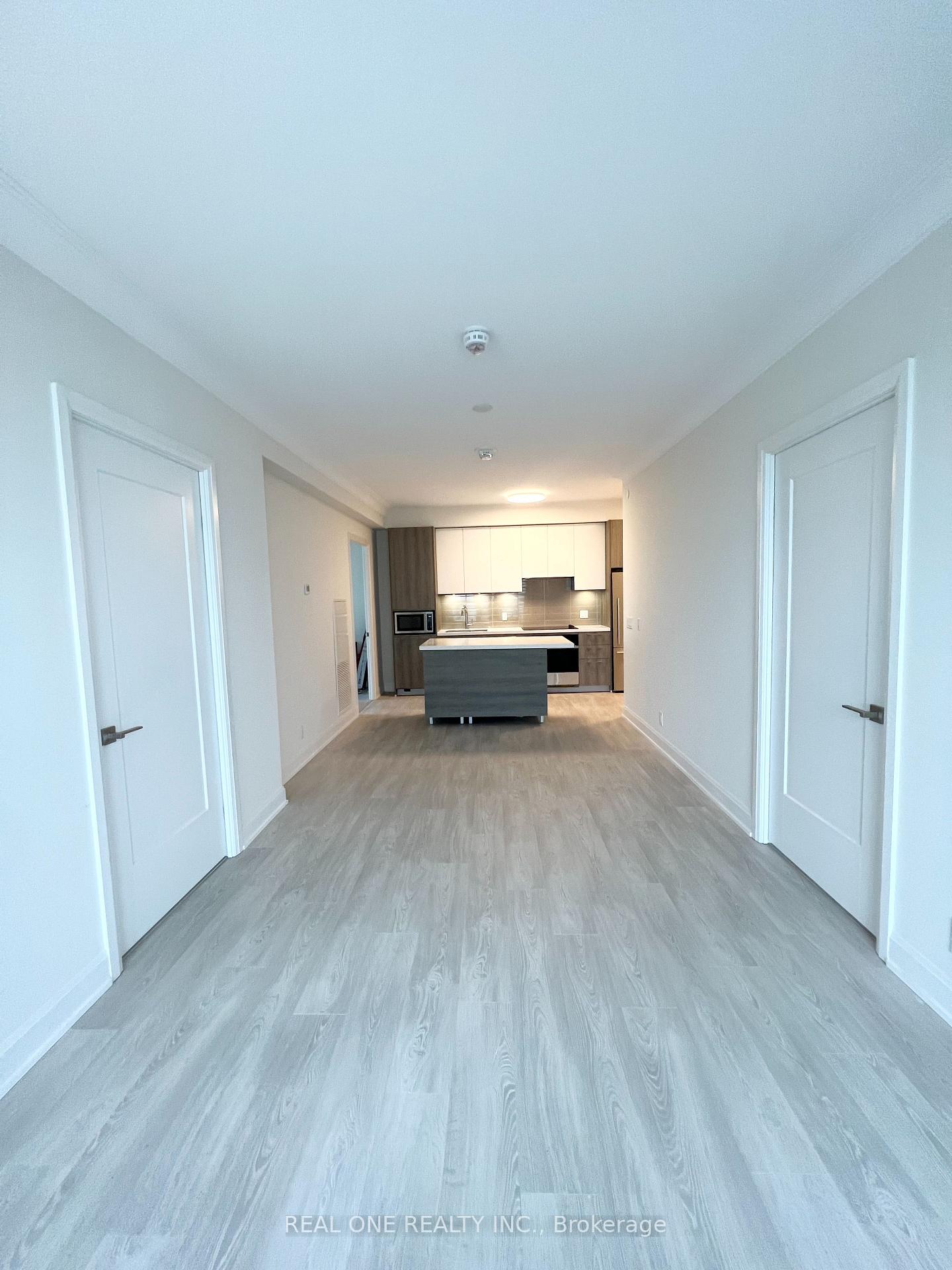 Photo 3 of Unit 1510, 8 Water Walk Drive, Markham, Unionville — HOMEH