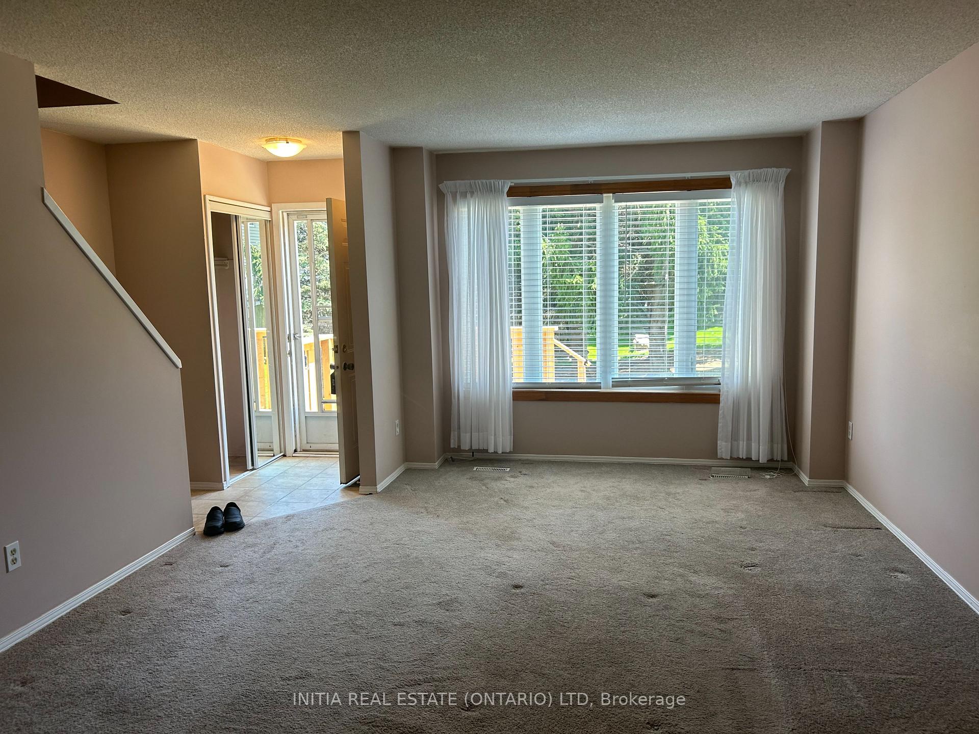 Photo 5 of Unit 141, 320 Westminster Avenue, London, South G — HOMEH