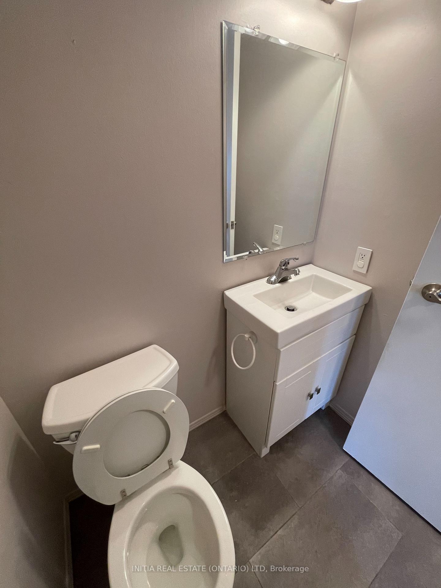 Photo 25 of Unit 141, 320 Westminster Avenue, London, South G — HOMEH