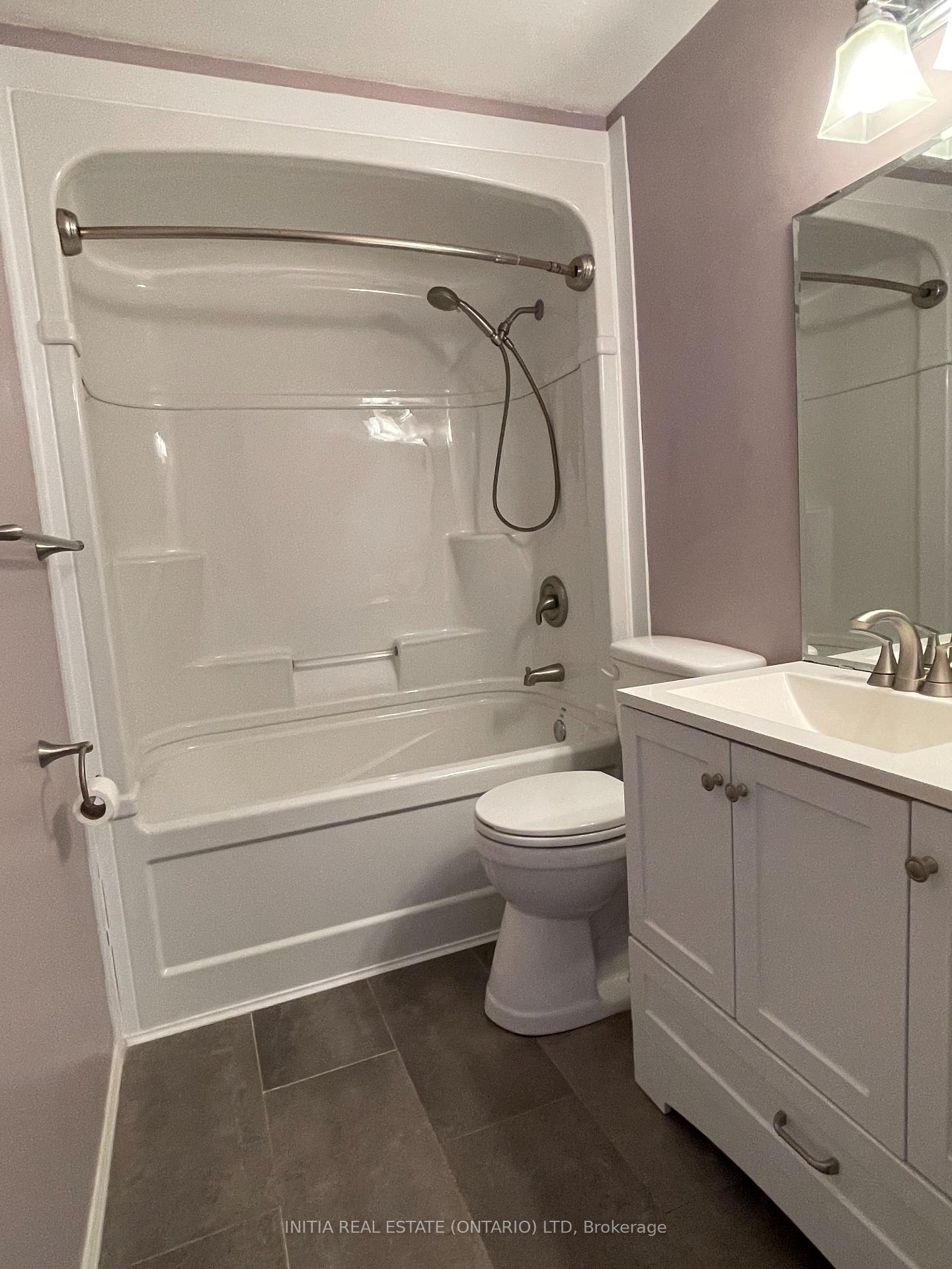 Photo 31 of Unit 141, 320 Westminster Avenue, London, South G — HOMEH