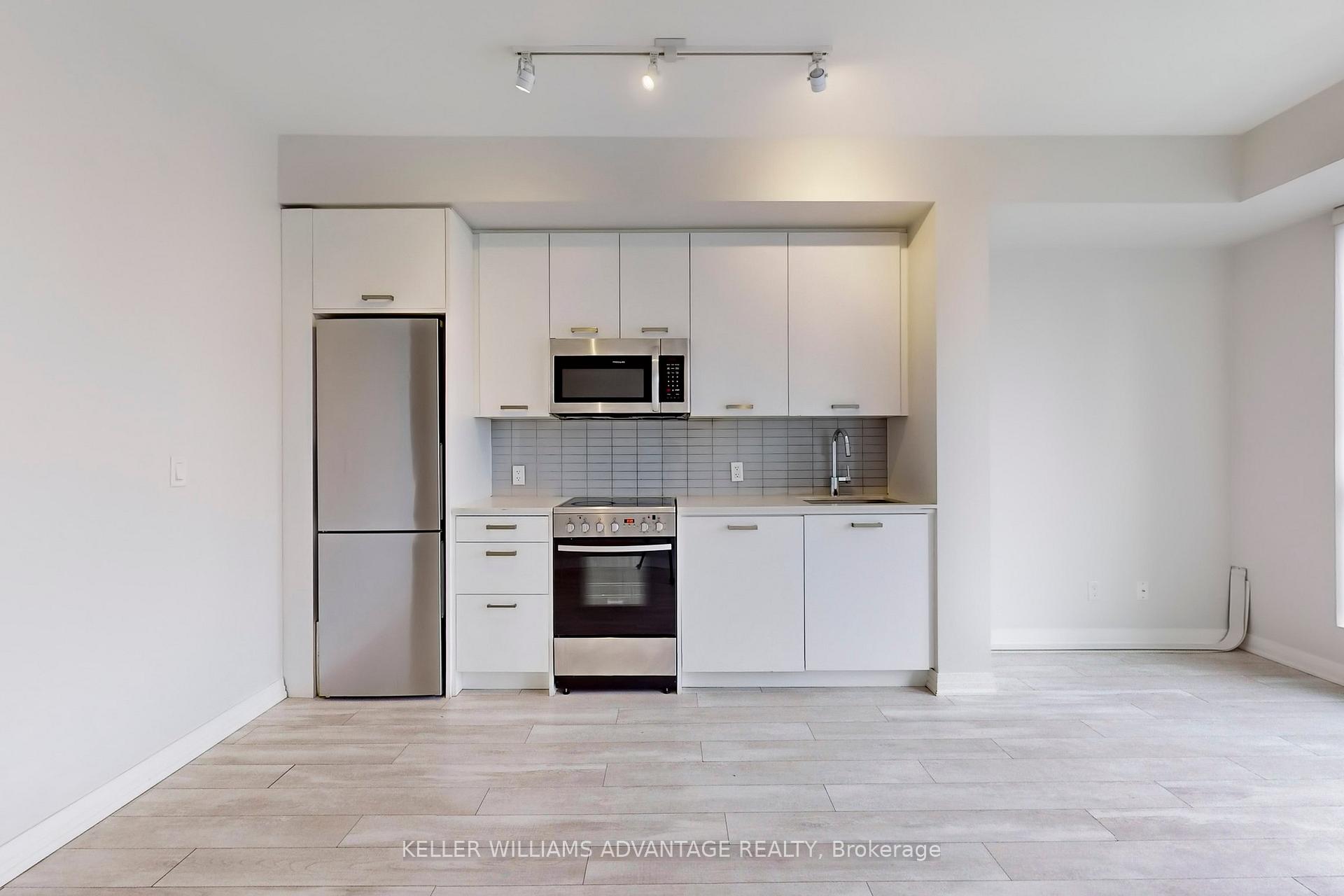 Photo 6 of Unit 406, 1630 Queen Street E, Toronto, The Beaches — HOMEH