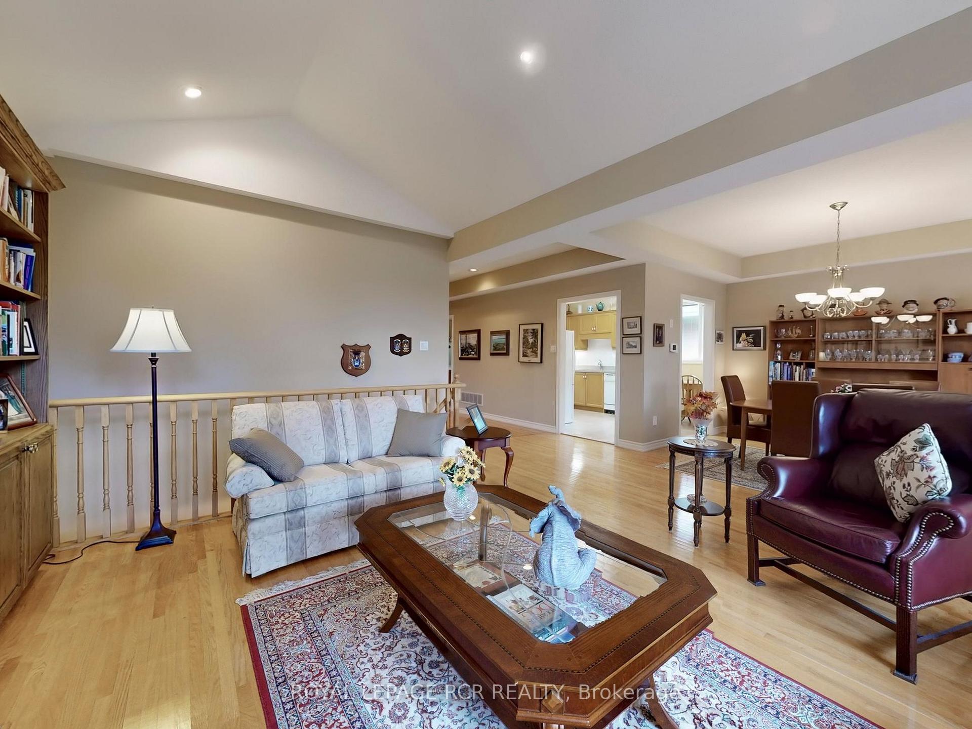 Photo 6 of 5 Wood Duck Island Way, Markham, Greensborough — HOMEH
