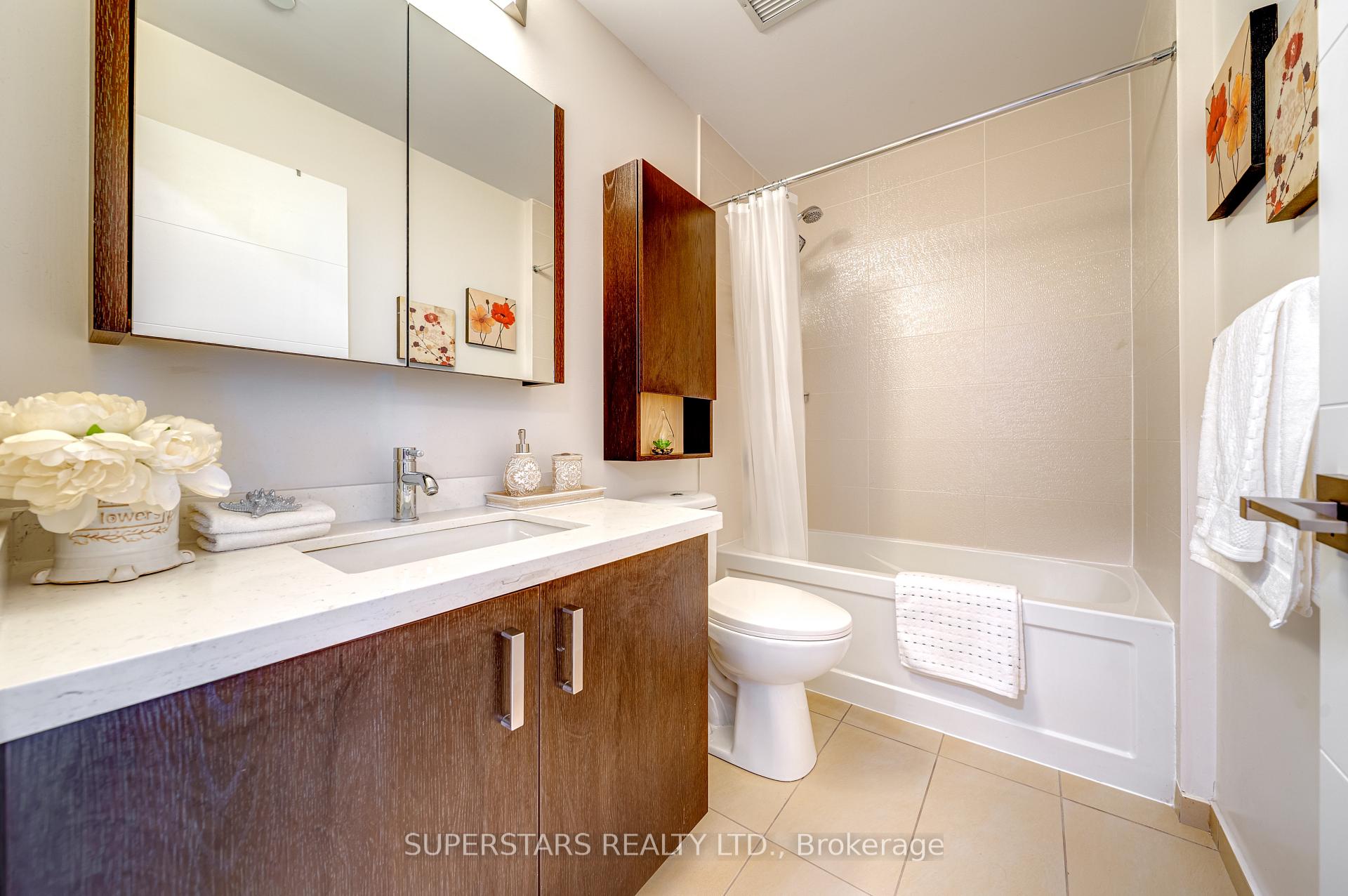 Photo 13 of Unit 226, 28 Uptown Drive, Markham, Unionville — HOMEH