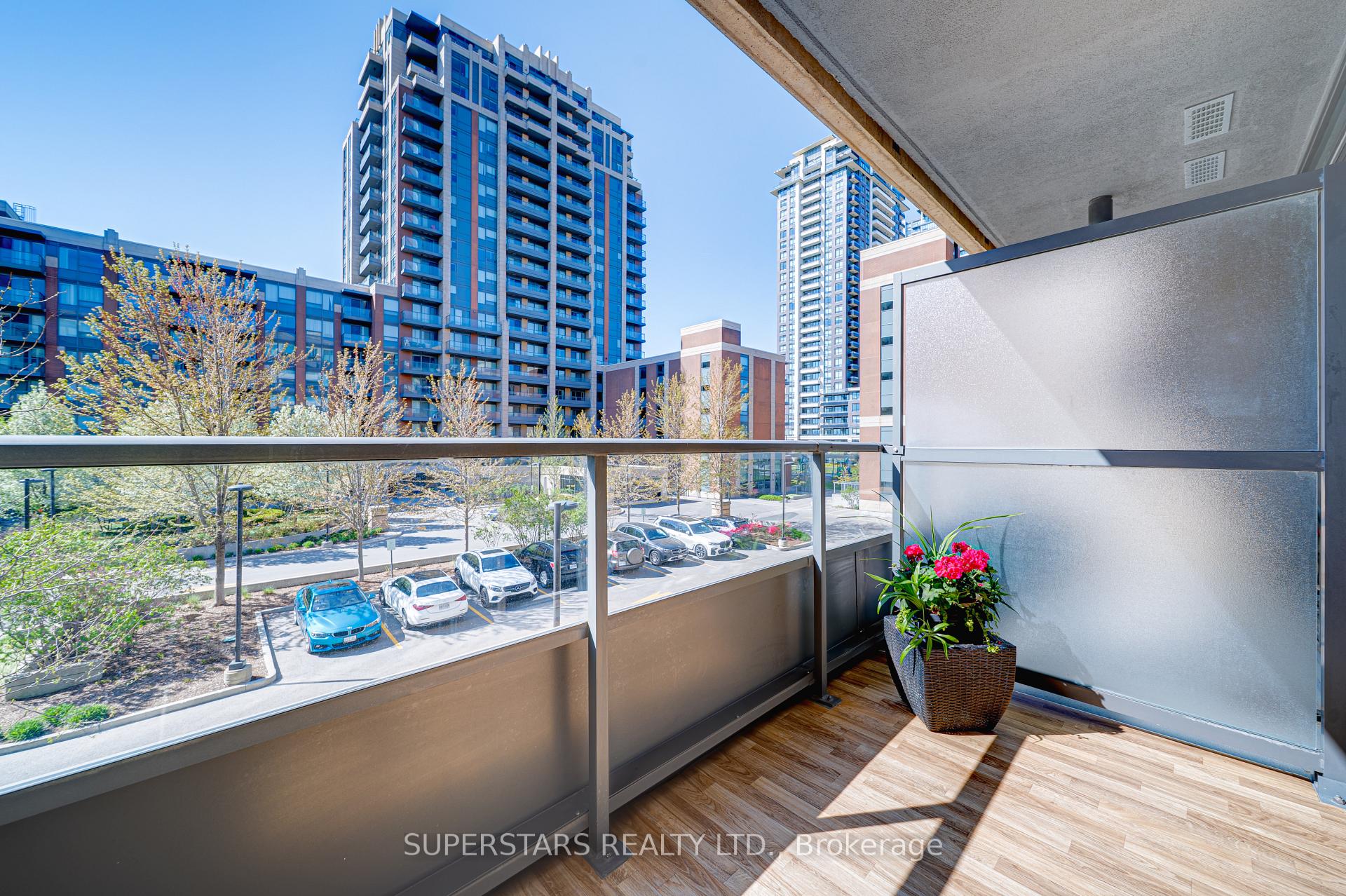 Photo 15 of Unit 226, 28 Uptown Drive, Markham, Unionville — HOMEH