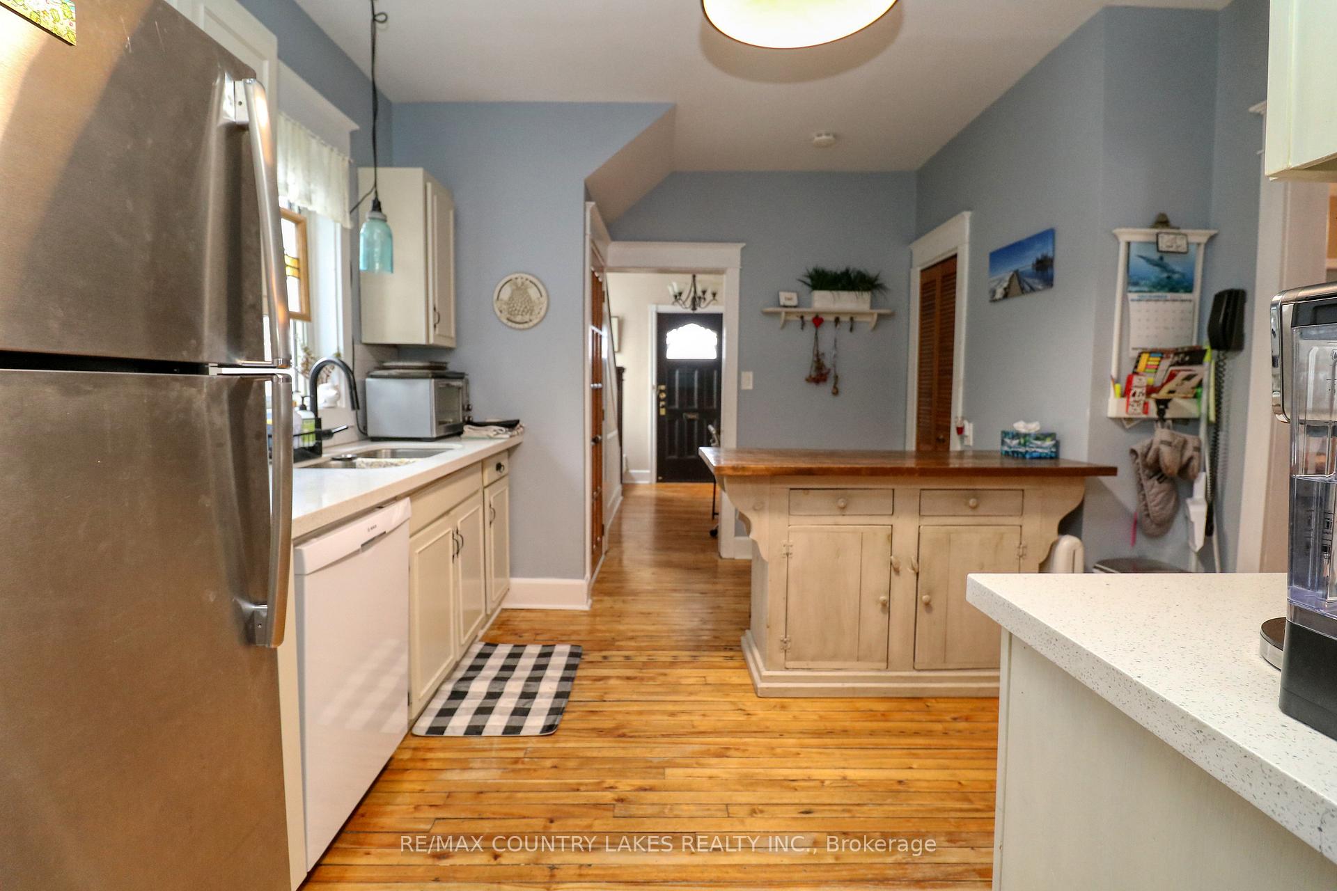 Photo 9 of 439 Osborne Street, Brock, Beaverton — HOMEH