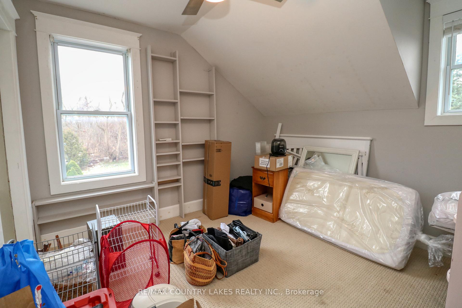 Photo 14 of 439 Osborne Street, Brock, Beaverton — HOMEH
