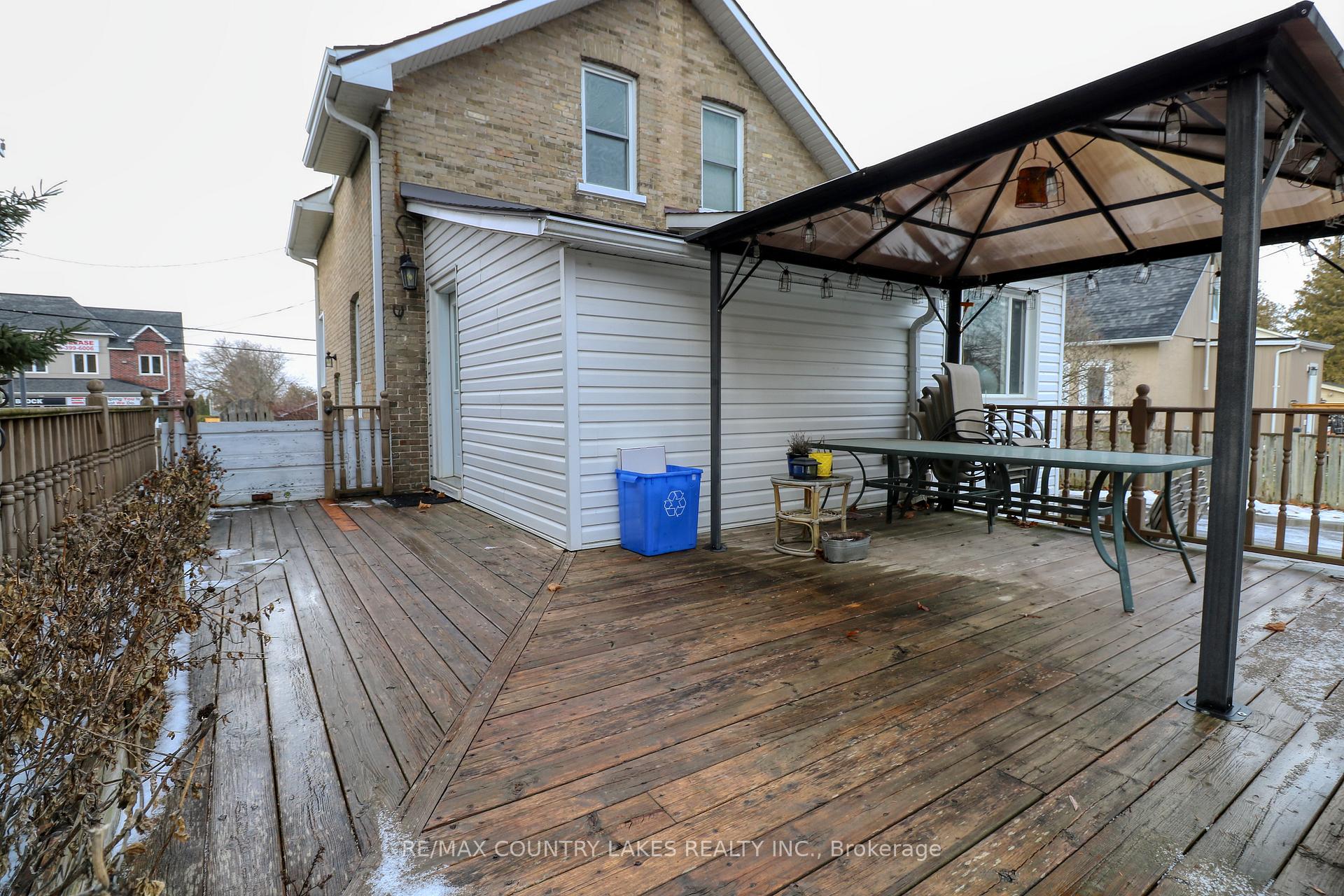 Photo 19 of 439 Osborne Street, Brock, Beaverton — HOMEH