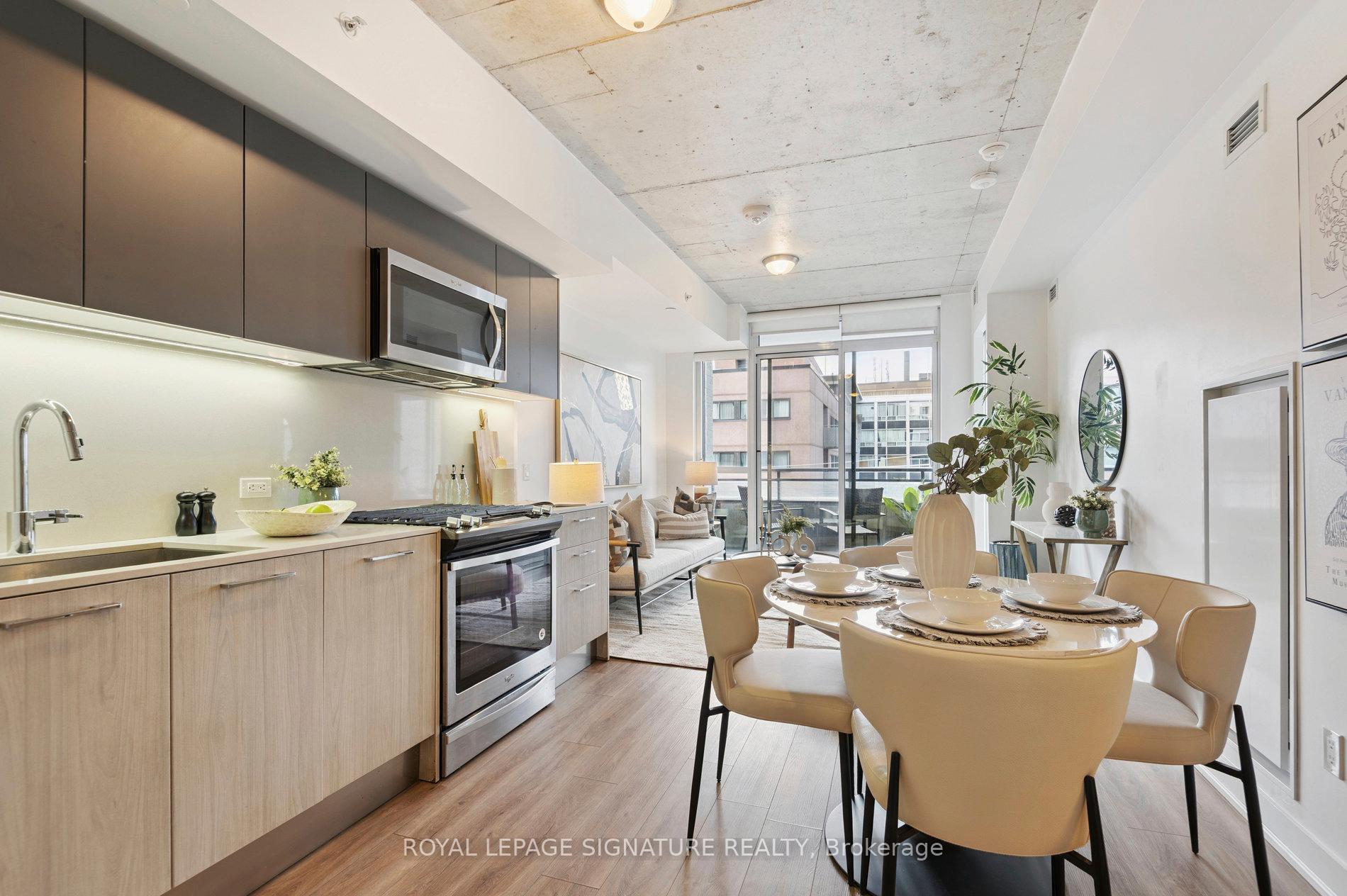 Photo 12 of Unit 7, 665 Kingston Road, Toronto, The Beaches — HOMEH