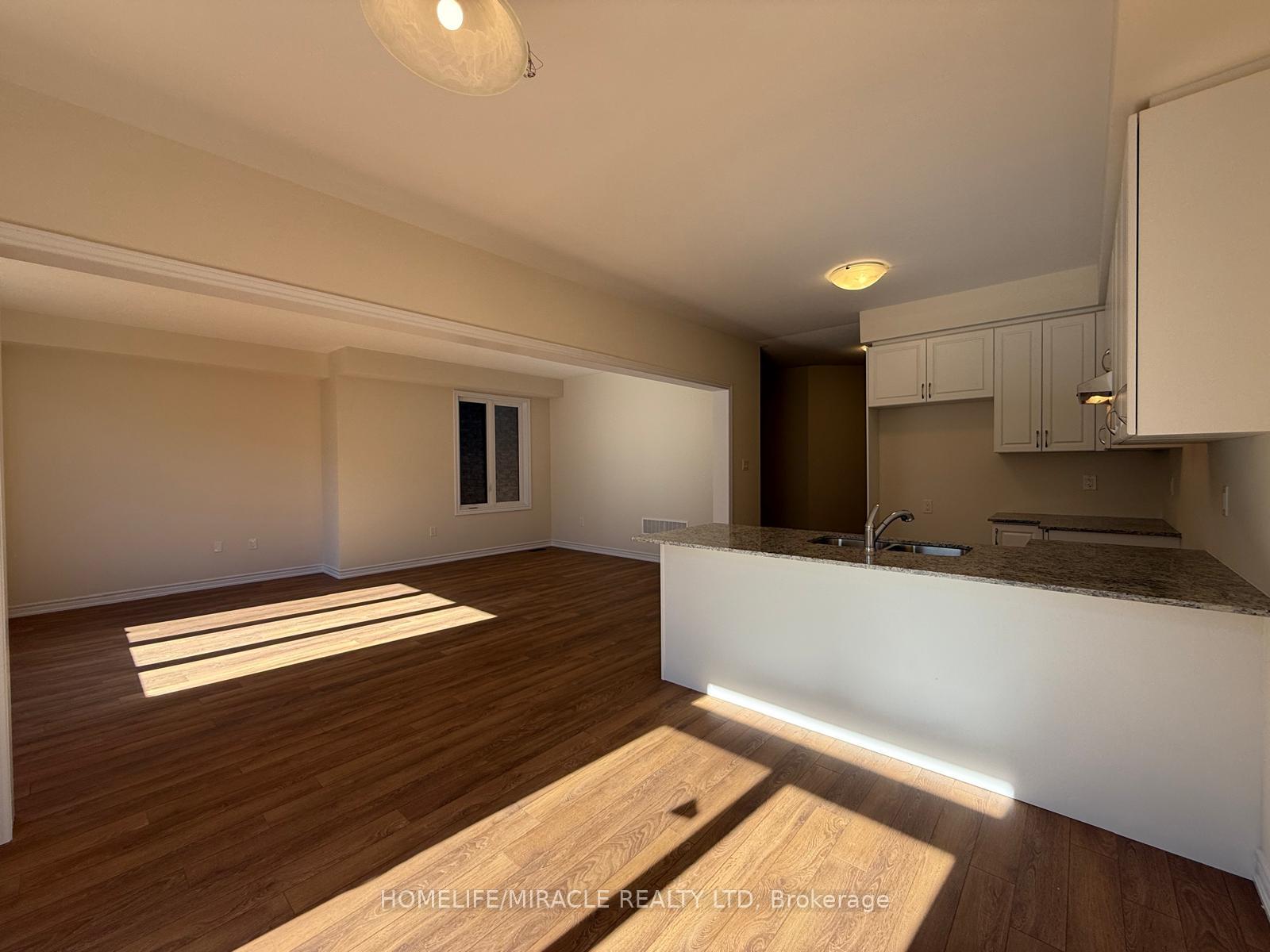Photo 5 of 141 Mcgill Avenue, Kitchener, Mill Courtland Woodside Park — HOMEH