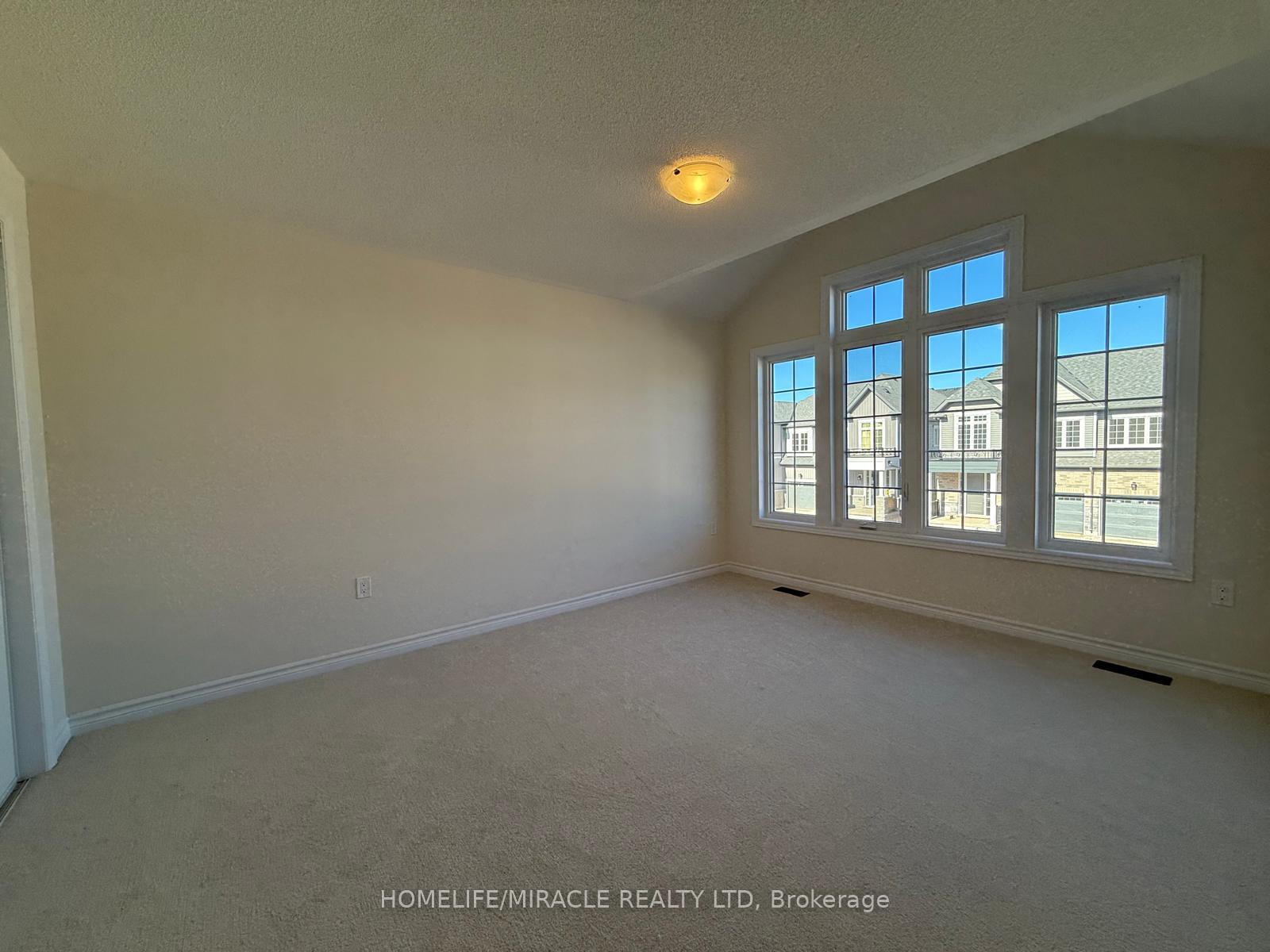 Photo 20 of 141 Mcgill Avenue, Kitchener, Mill Courtland Woodside Park — HOMEH