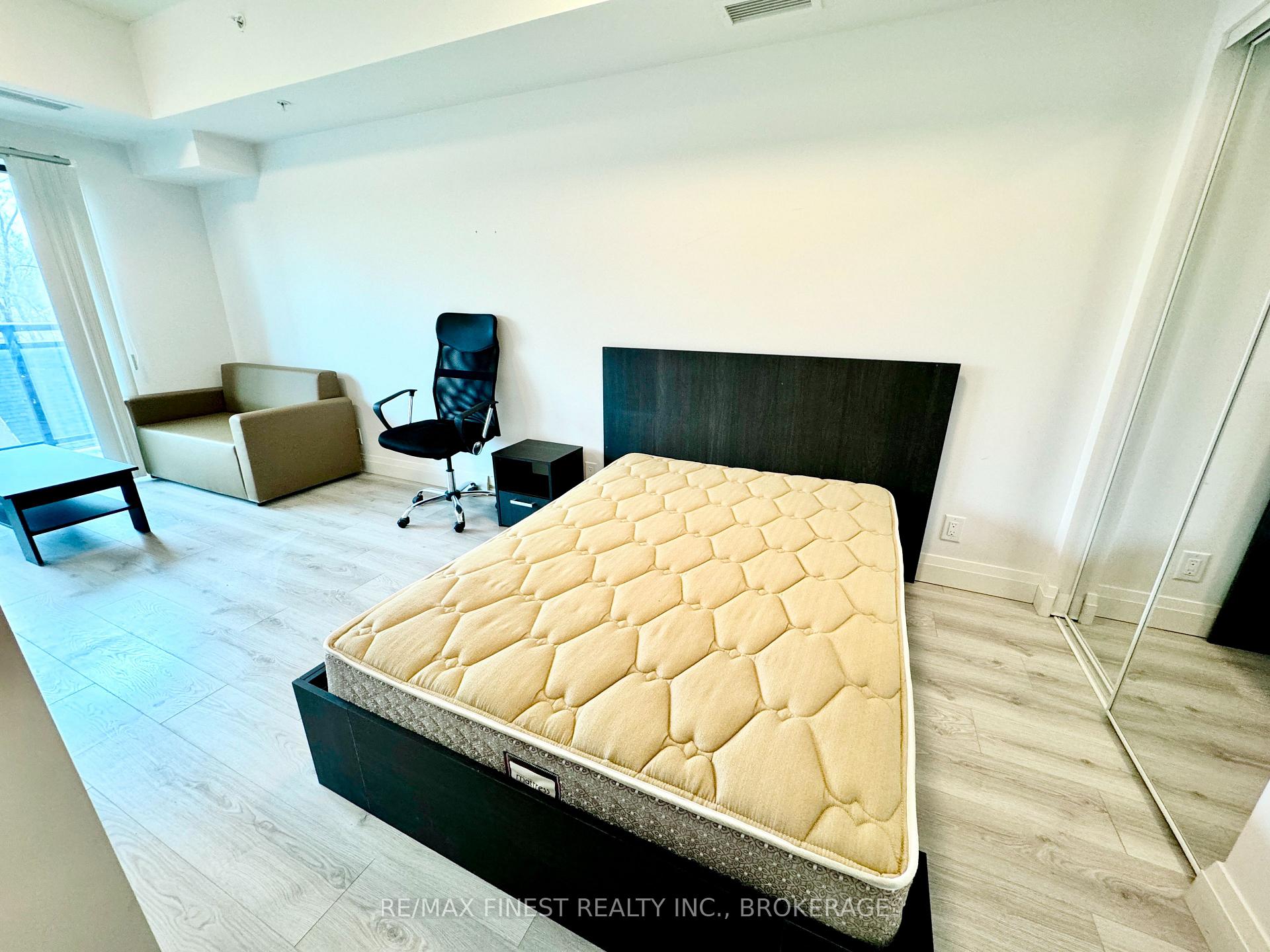 Photo 11 of Unit 301, 652 Princess Street, Kingston, Central City East — HOMEH