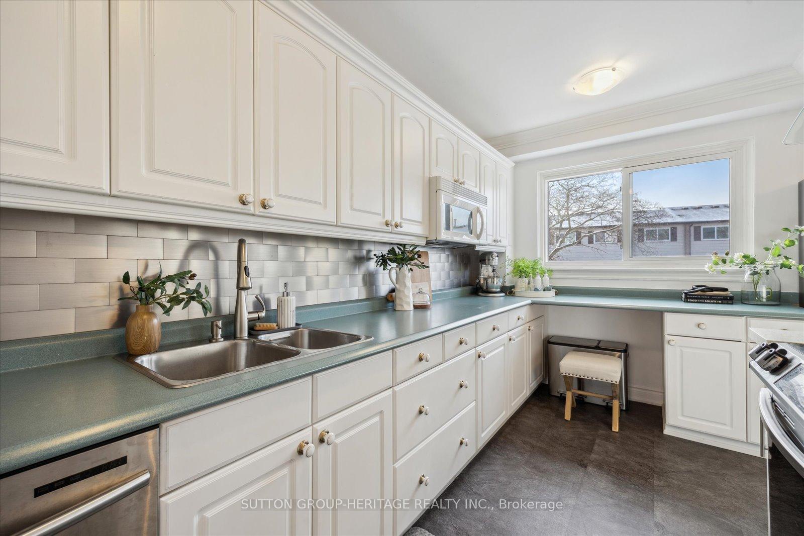 Photo 6 of Unit 48, 966 Adelaide Avenue E, Oshawa, Eastdale — HOMEH