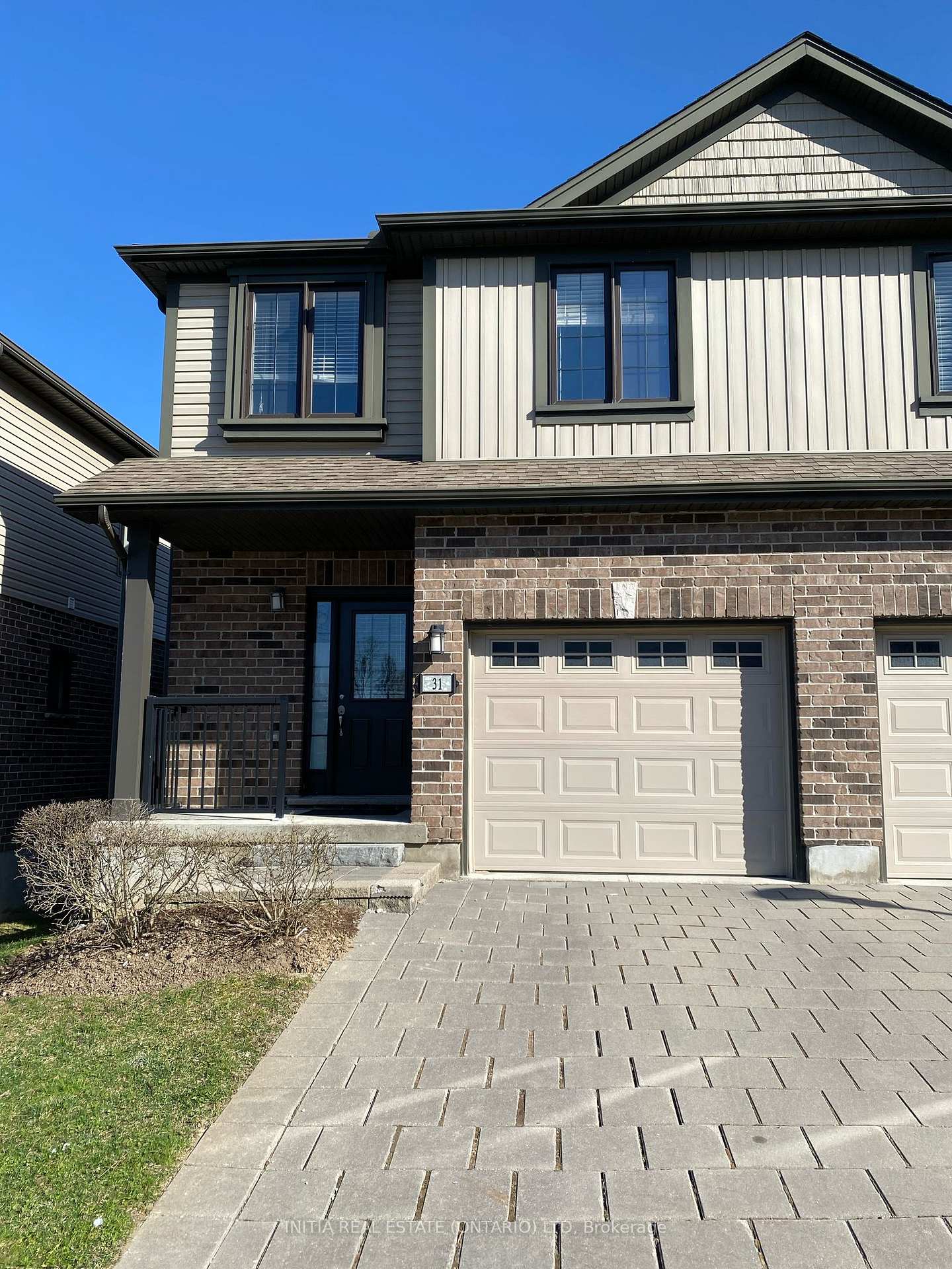 Photo 2 of Unit 31, 1030 Oakcrossing Gate, London, North M — HOMEH