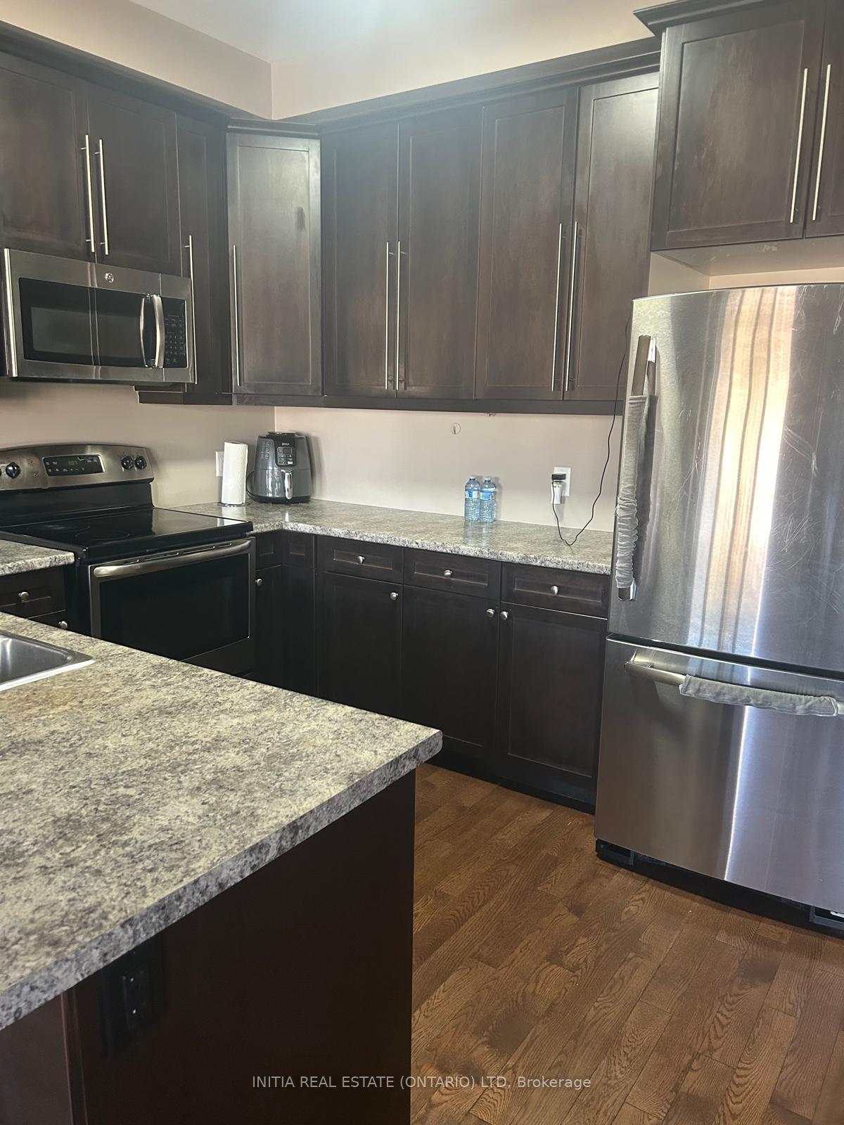 Photo 3 of Unit 31, 1030 Oakcrossing Gate, London, North M — HOMEH