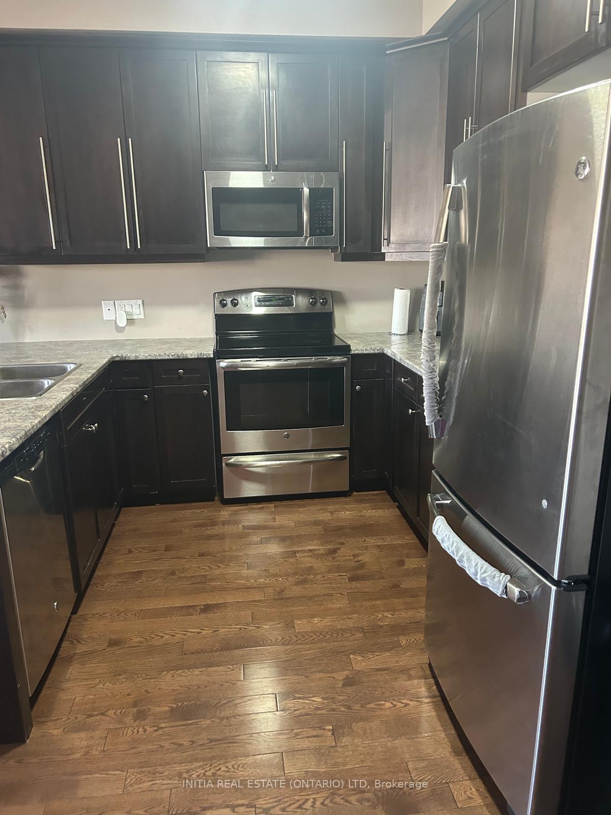 Photo 4 of Unit 31, 1030 Oakcrossing Gate, London, North M — HOMEH