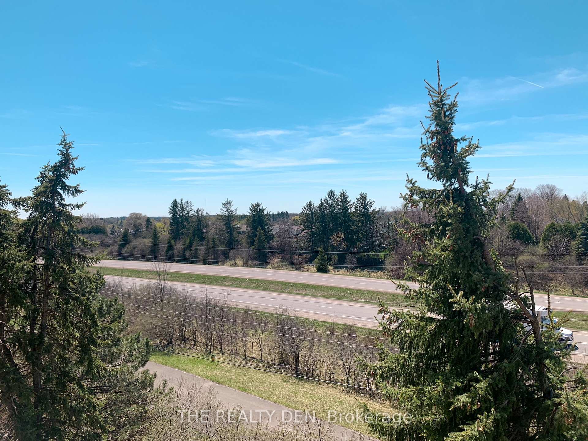 Photo 8 of Unit 603, 8 Christopher Court, Guelph, Kortright West — HOMEH