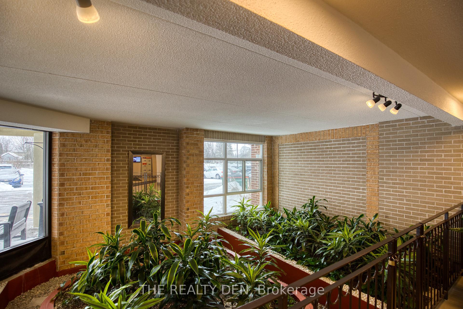 Photo 46 of Unit 603, 8 Christopher Court, Guelph, Kortright West — HOMEH