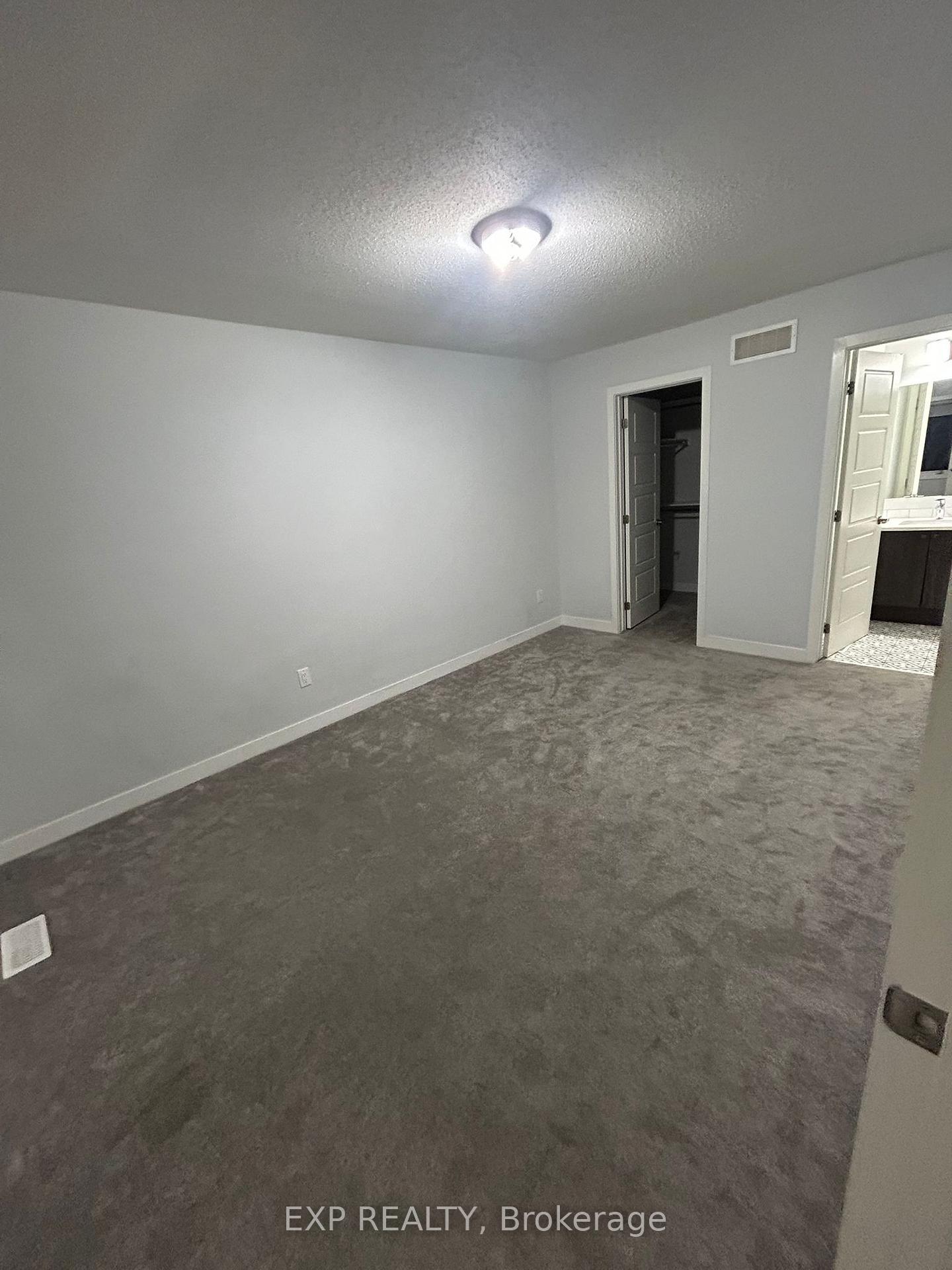Photo 9 of 326 Parallax Private, Ottawa, Barrhaven - Half Moon Bay — HOMEH