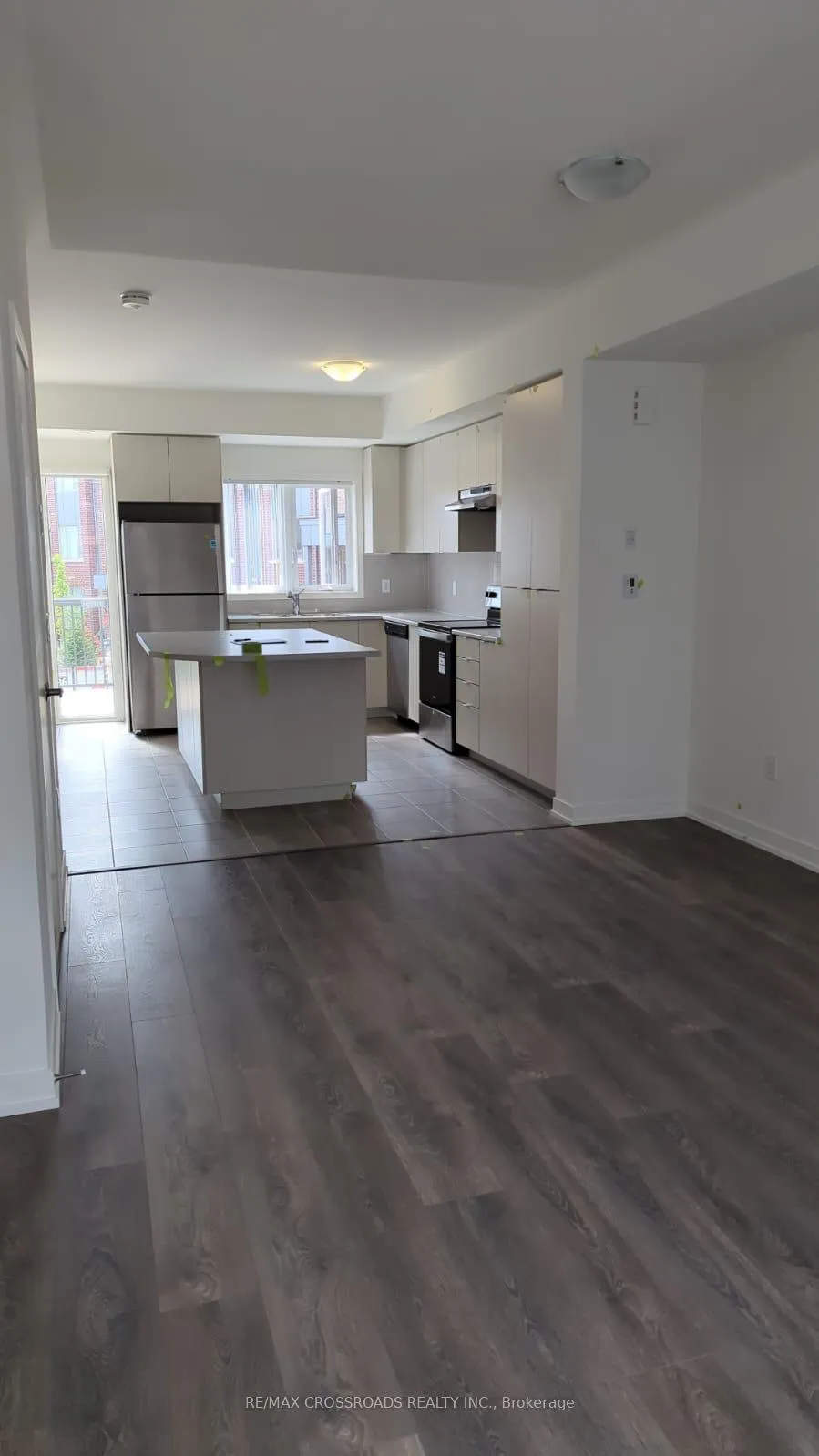 Photo 5 of Unit 109, 1525 Kingston Road, Pickering, Town Centre — HOMEH