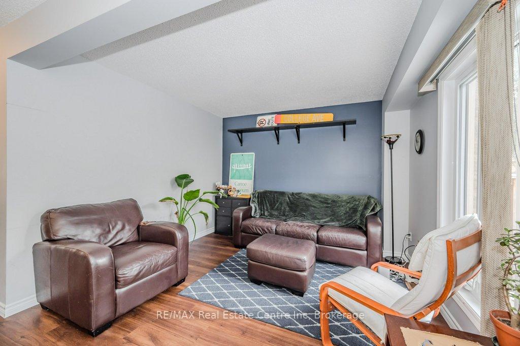 Photo 3 of Unit 30, 302 College Avenue, Guelph, Dovercliffe Park/Old University — HOMEH