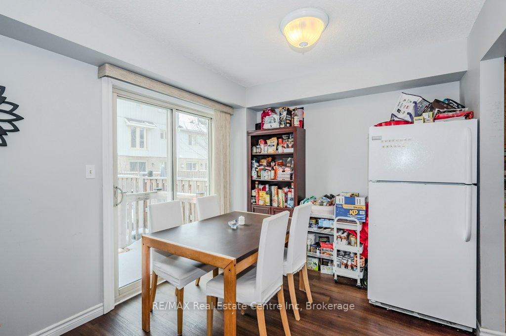 Photo 7 of Unit 30, 302 College Avenue, Guelph, Dovercliffe Park/Old University — HOMEH