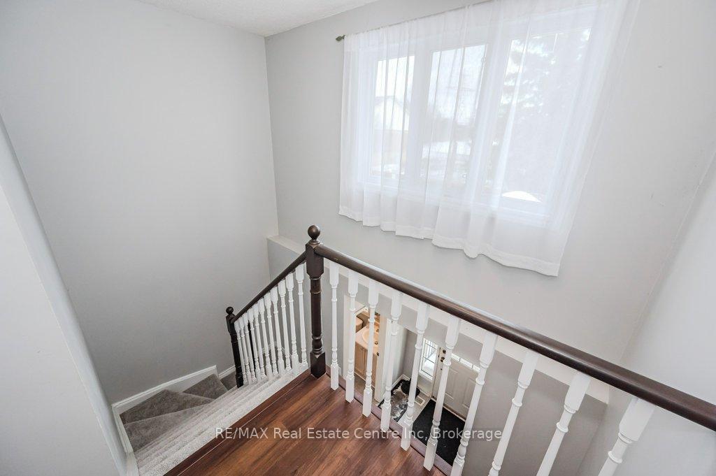 Photo 8 of Unit 30, 302 College Avenue, Guelph, Dovercliffe Park/Old University — HOMEH