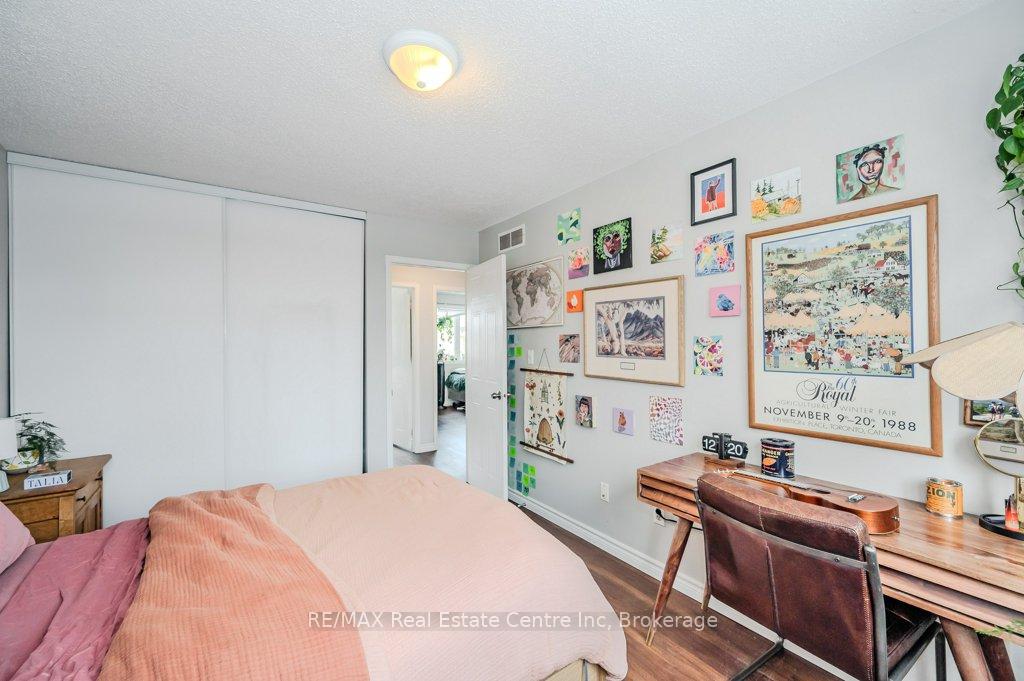 Photo 10 of Unit 30, 302 College Avenue, Guelph, Dovercliffe Park/Old University — HOMEH
