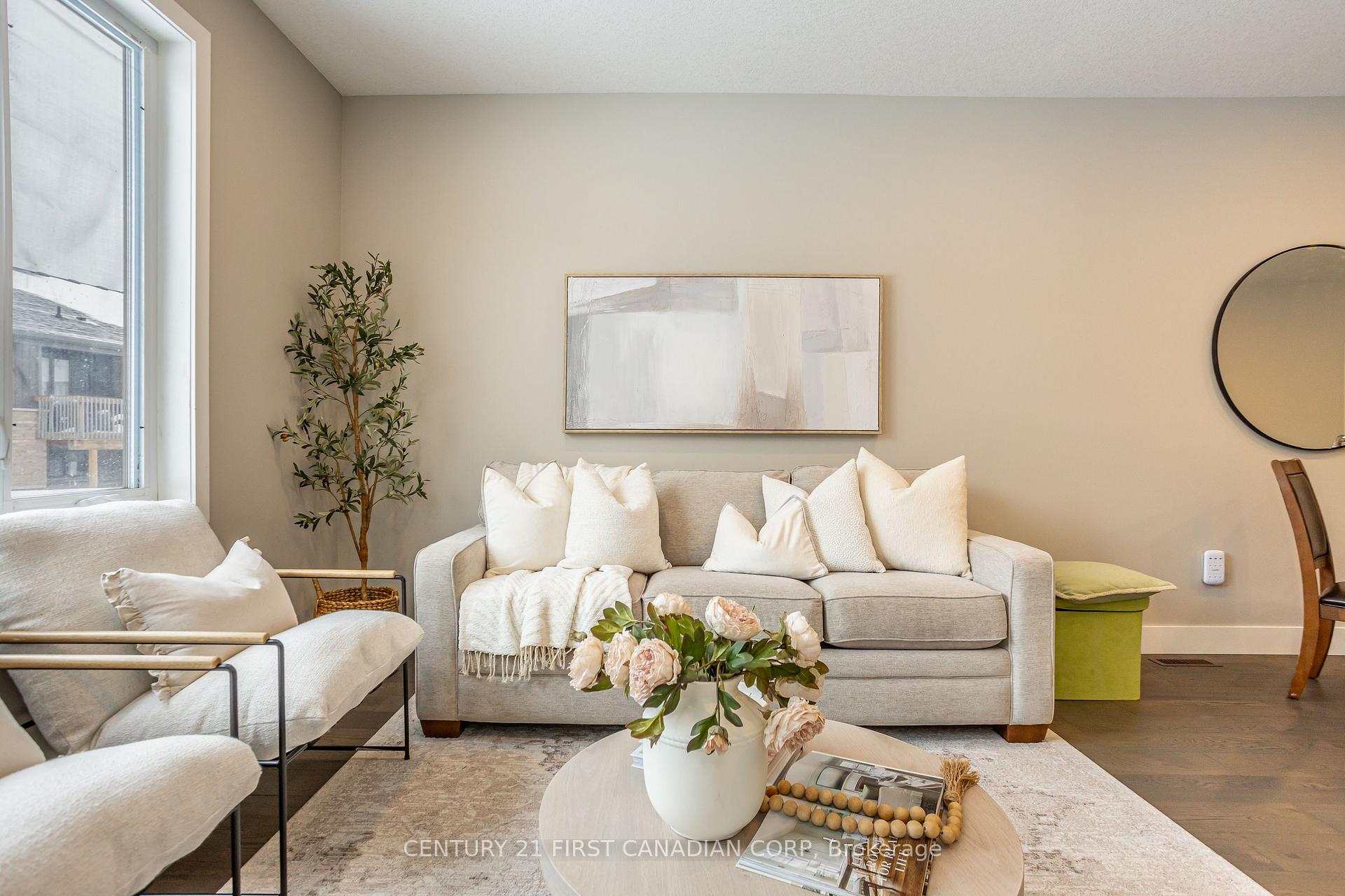 Photo 19 of Unit 7, 1347 Whetherfield Street, London, North M — HOMEH