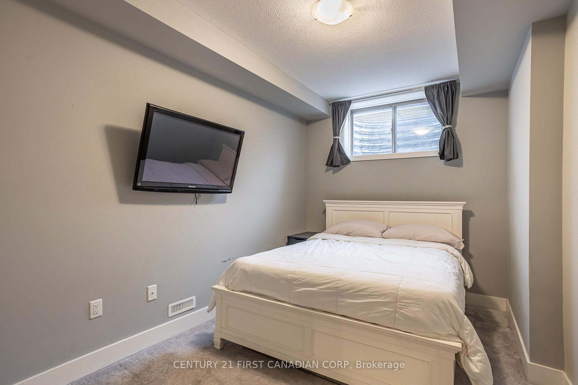 Photo 51 of Unit 7, 1347 Whetherfield Street, London, North M — HOMEH