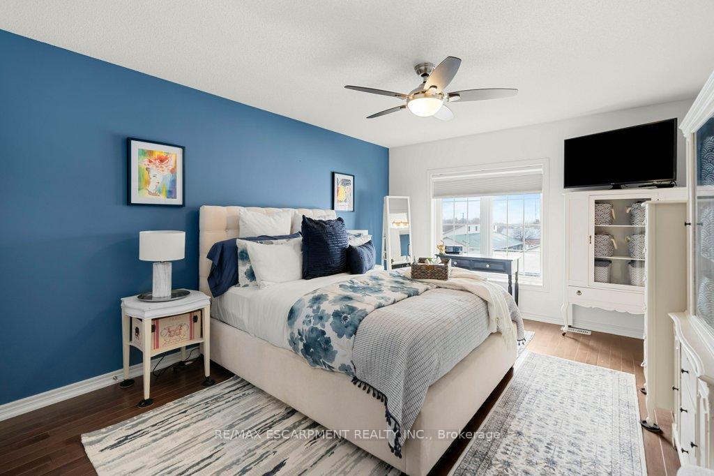 Photo 18 of Unit 13, 2220 Queensway Drive, Burlington, Freeman — HOMEH