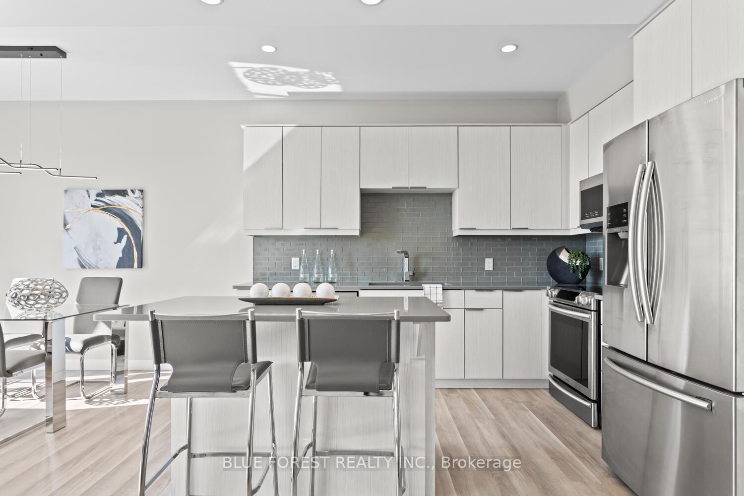 Photo 12 of Unit 971, 971 West Village Square, London, North M — HOMEH