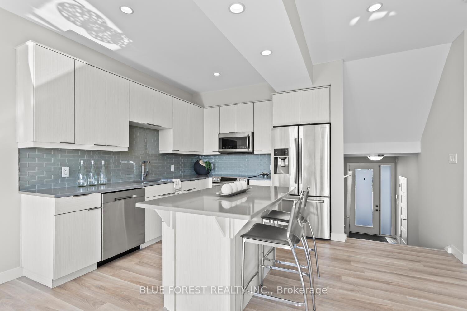 Photo 13 of Unit 971, 971 West Village Square, London, North M — HOMEH