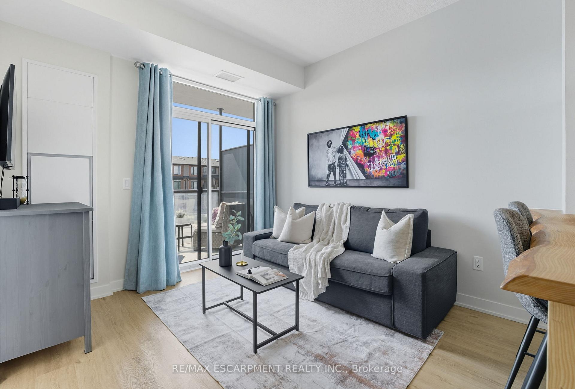 Photo 14 of Unit 204, 600 North Service Road, Hamilton, Lakeshore — HOMEH