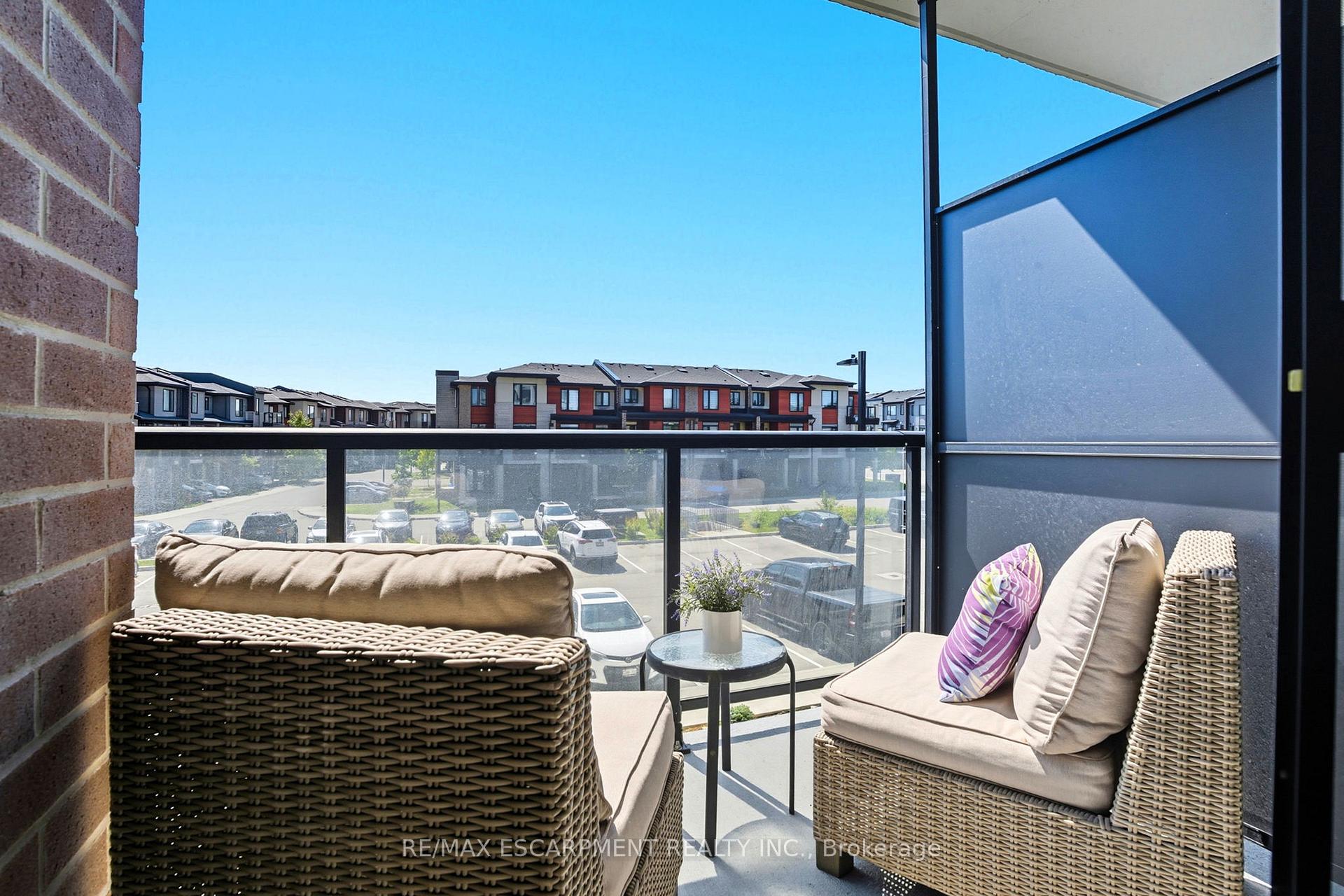 Photo 24 of Unit 204, 600 North Service Road, Hamilton, Lakeshore — HOMEH