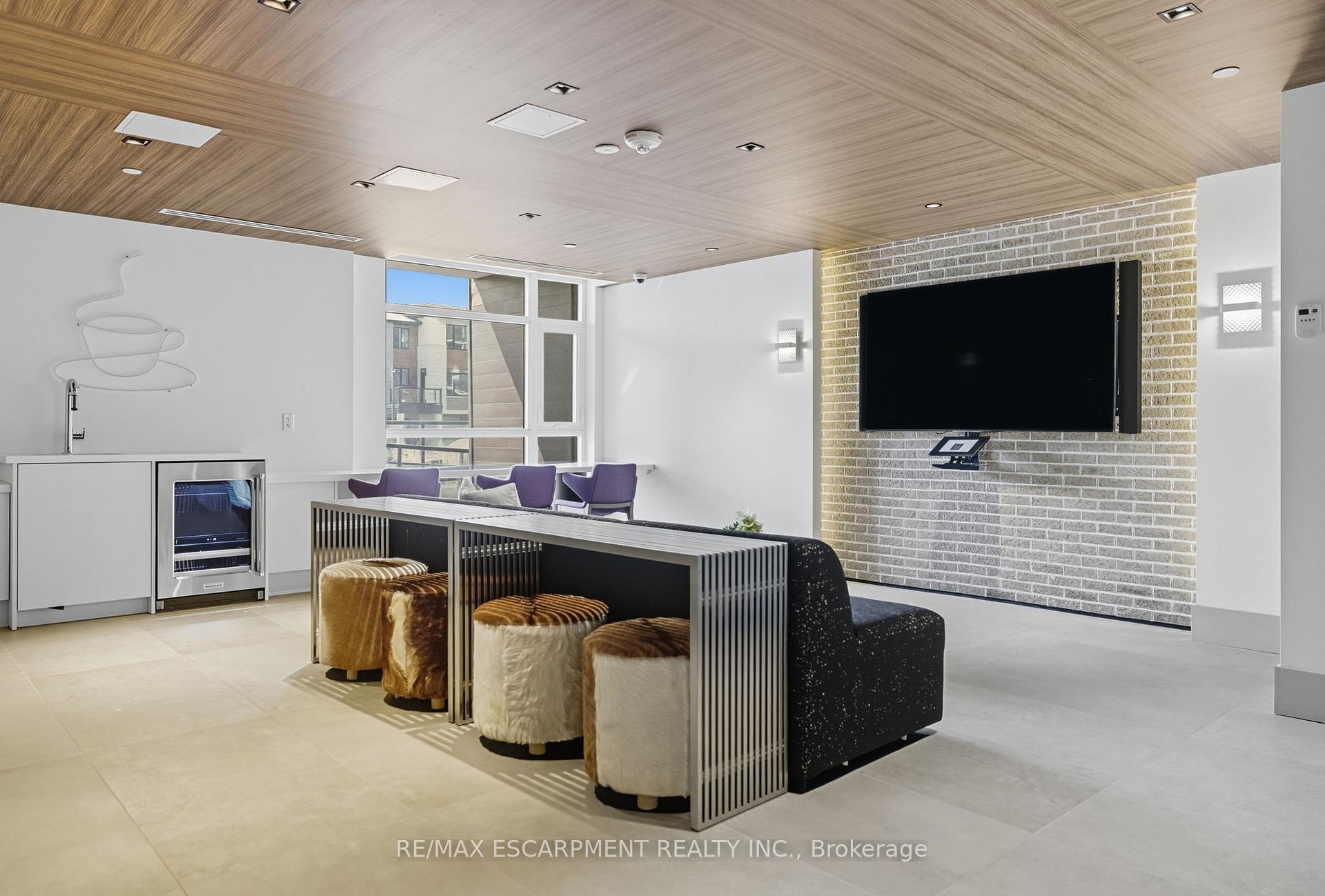 Photo 29 of Unit 204, 600 North Service Road, Hamilton, Lakeshore — HOMEH