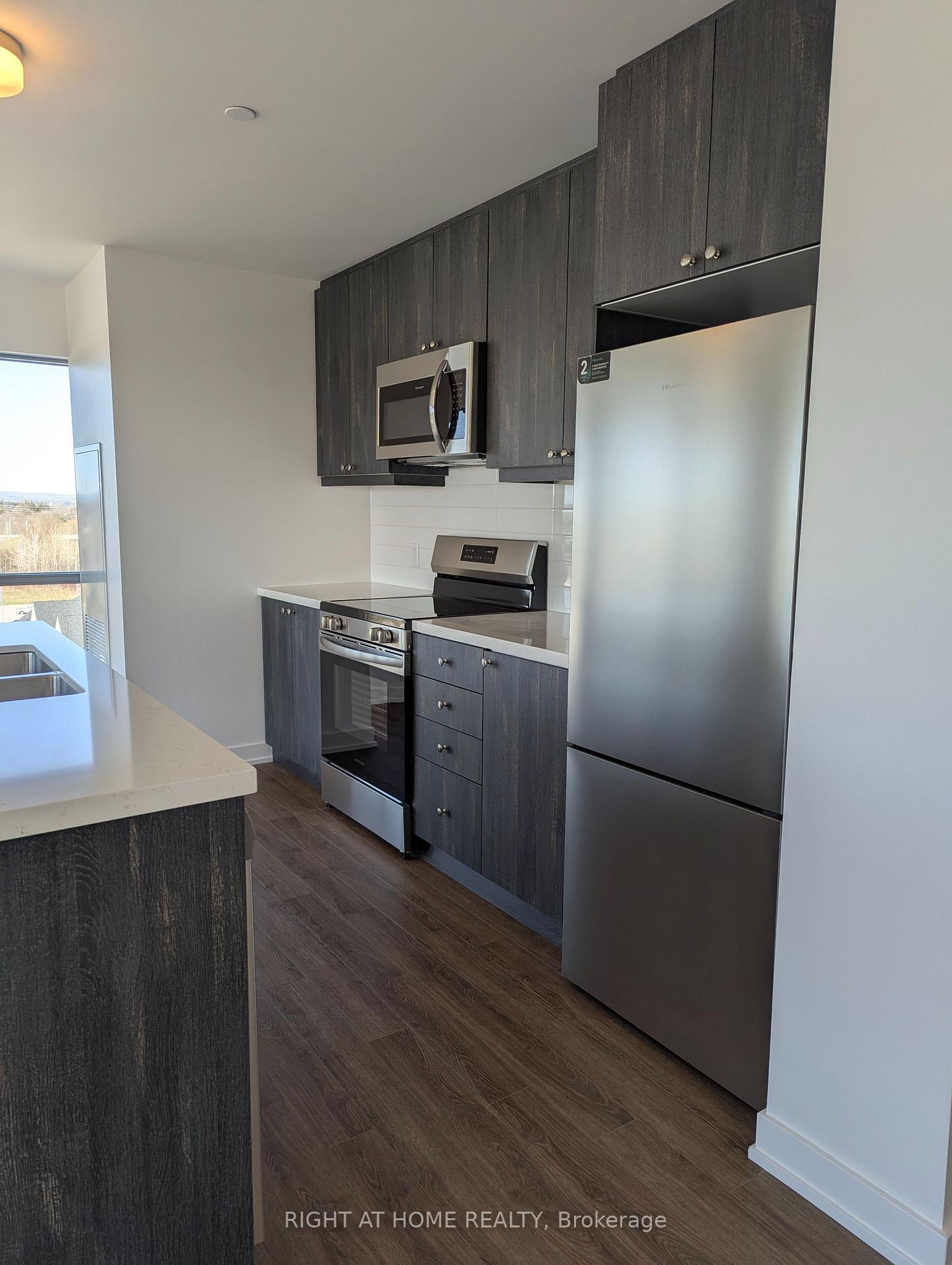 Photo 10 of Unit 1008, 55 Clarington Boulevard, Clarington, Bowmanville — HOMEH