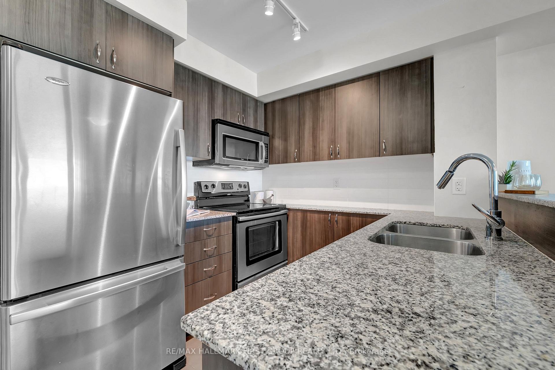 Photo 5 of Unit 608, 1235 Bayly Street, Pickering, Bay Ridges — HOMEH