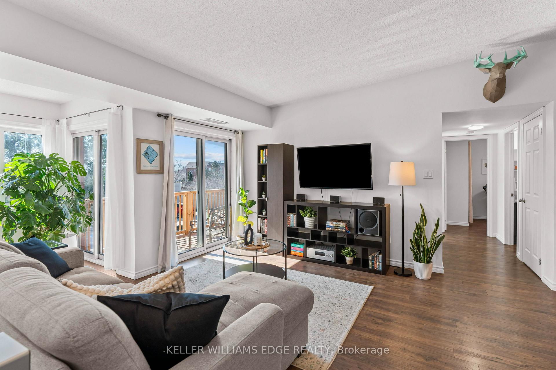 Photo 3 of Unit 308, 4140 Foxwood Drive, Burlington, Tansley — HOMEH