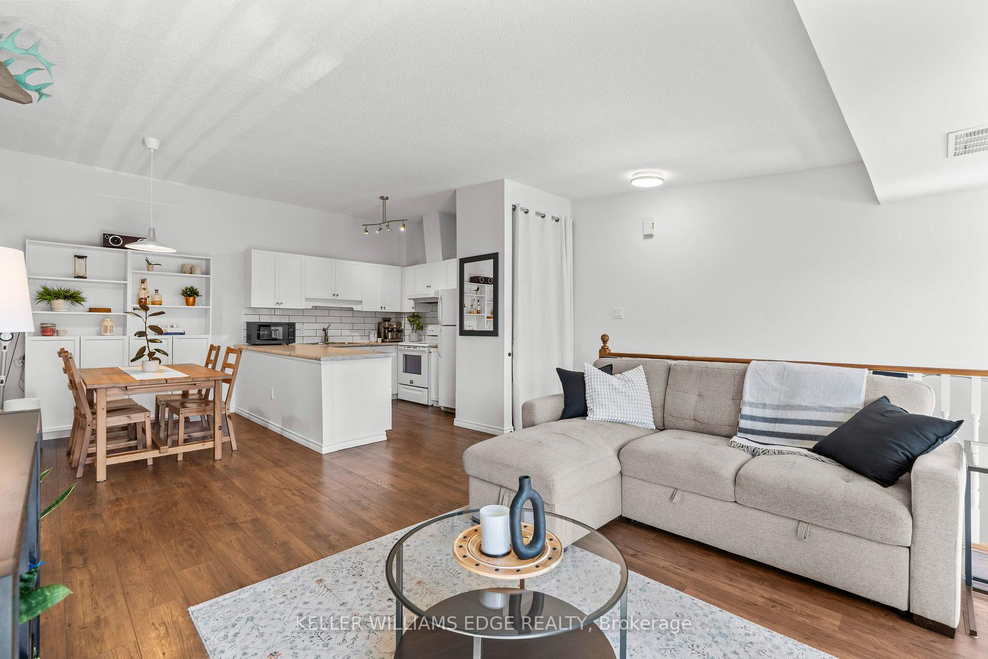 Photo 6 of Unit 308, 4140 Foxwood Drive, Burlington, Tansley — HOMEH