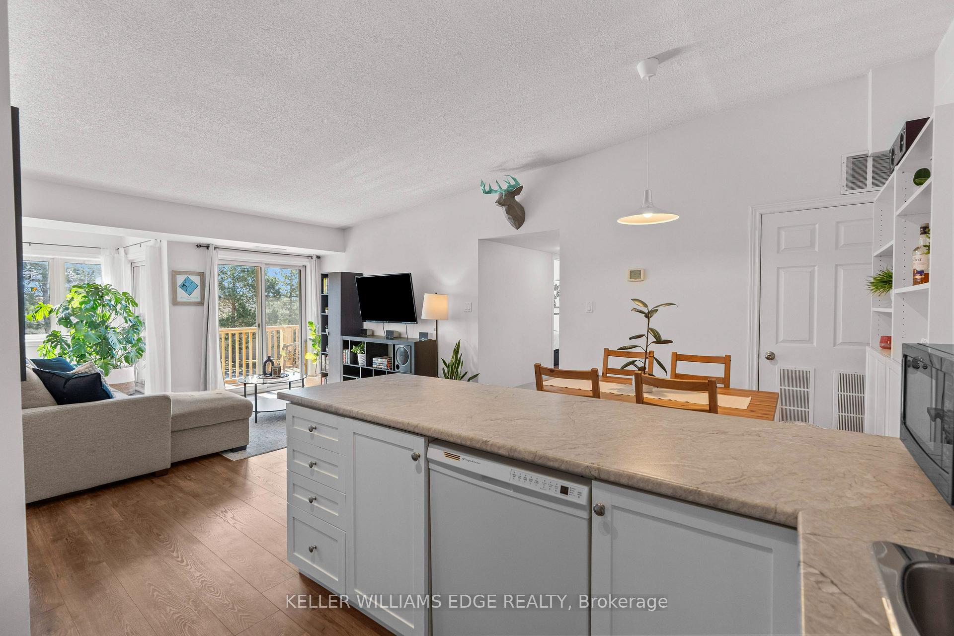 Photo 10 of Unit 308, 4140 Foxwood Drive, Burlington, Tansley — HOMEH